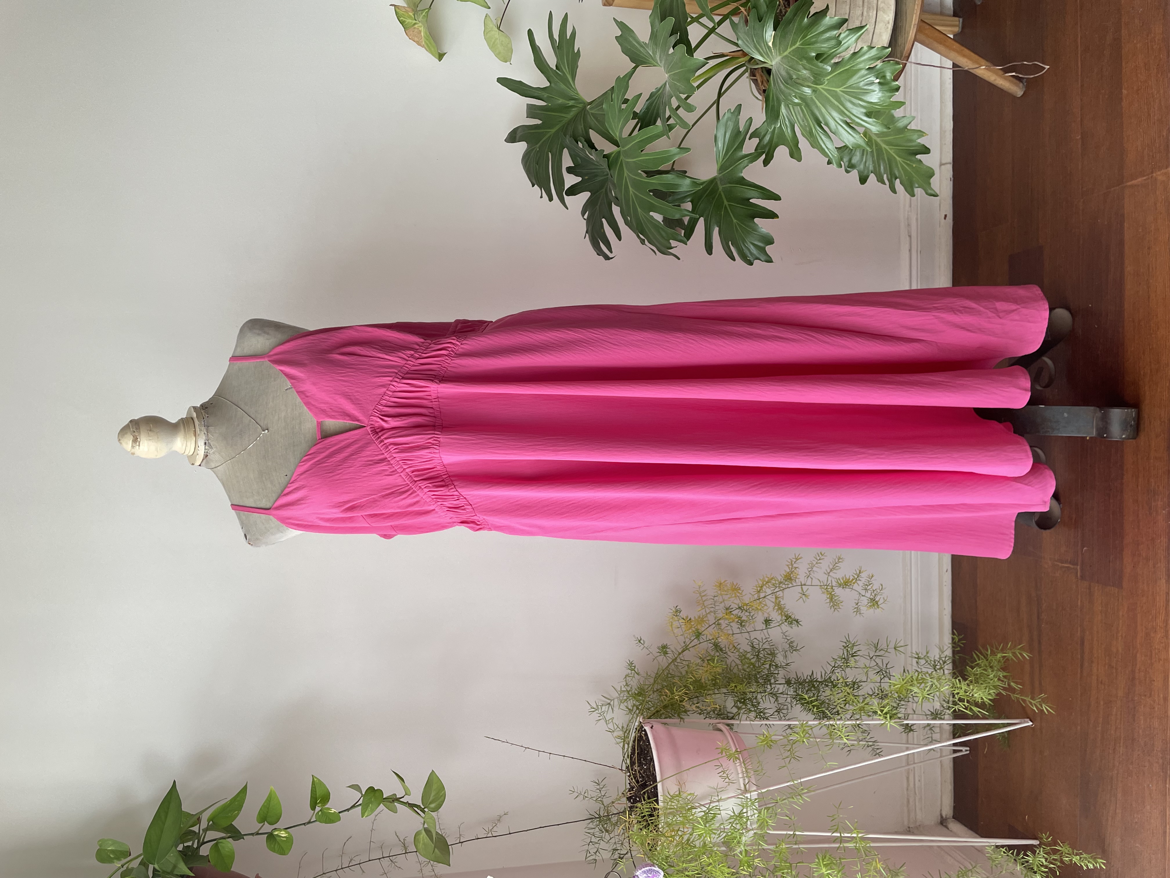 Vestido rosa. Talla: 2XL 1