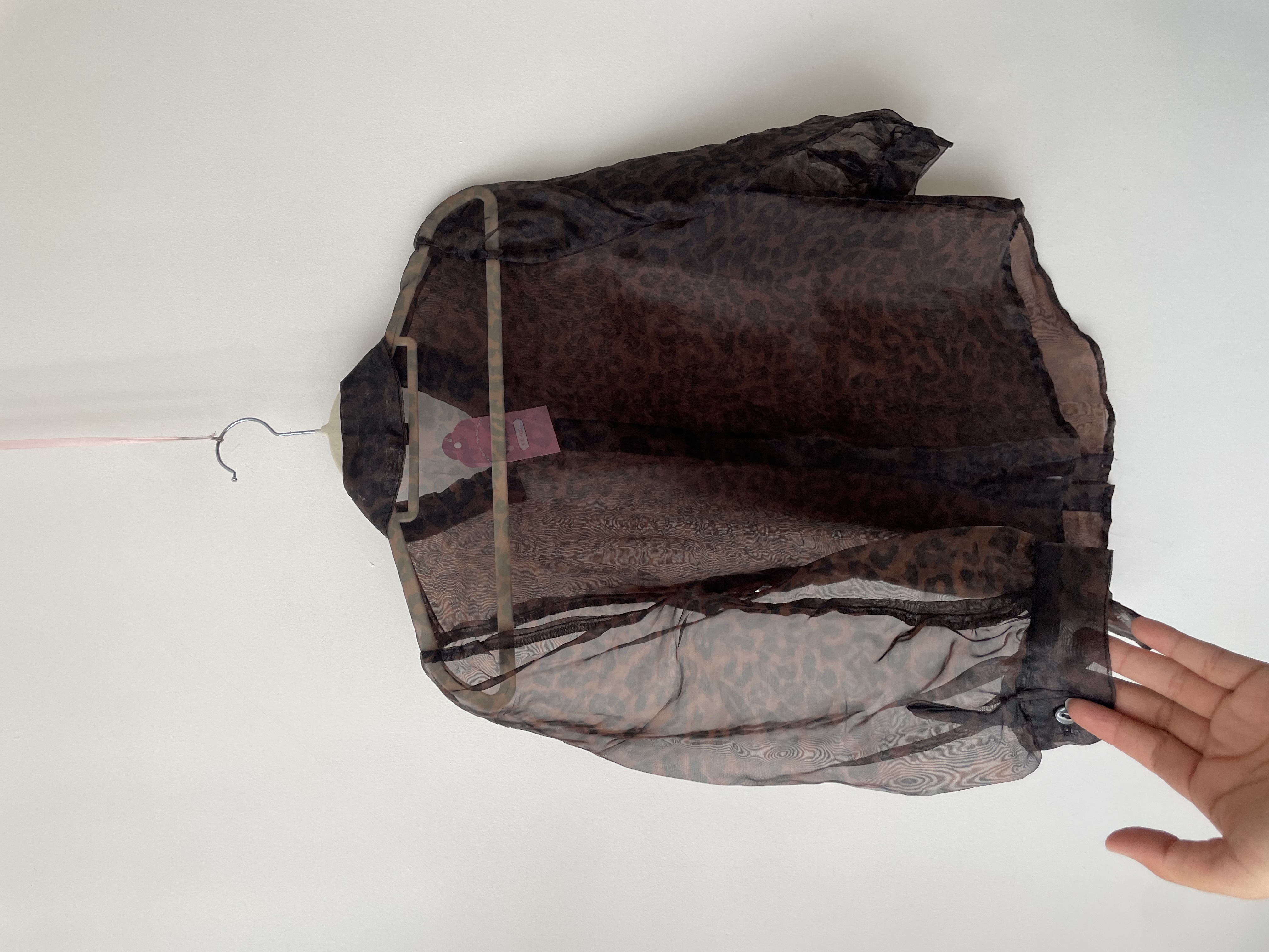 Blusa leopardo. Talla: S 2