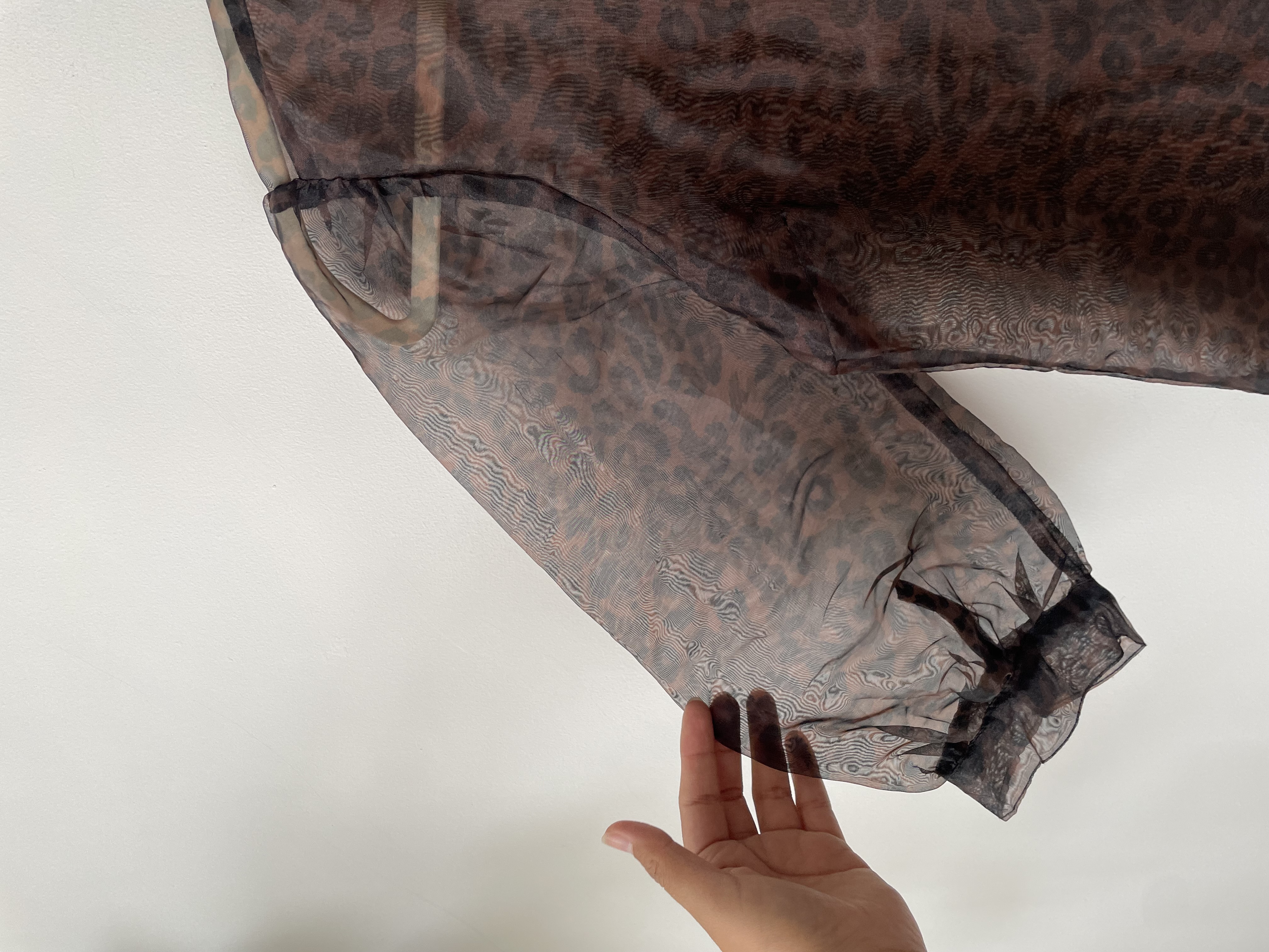 Blusa leopardo. Talla: S 3