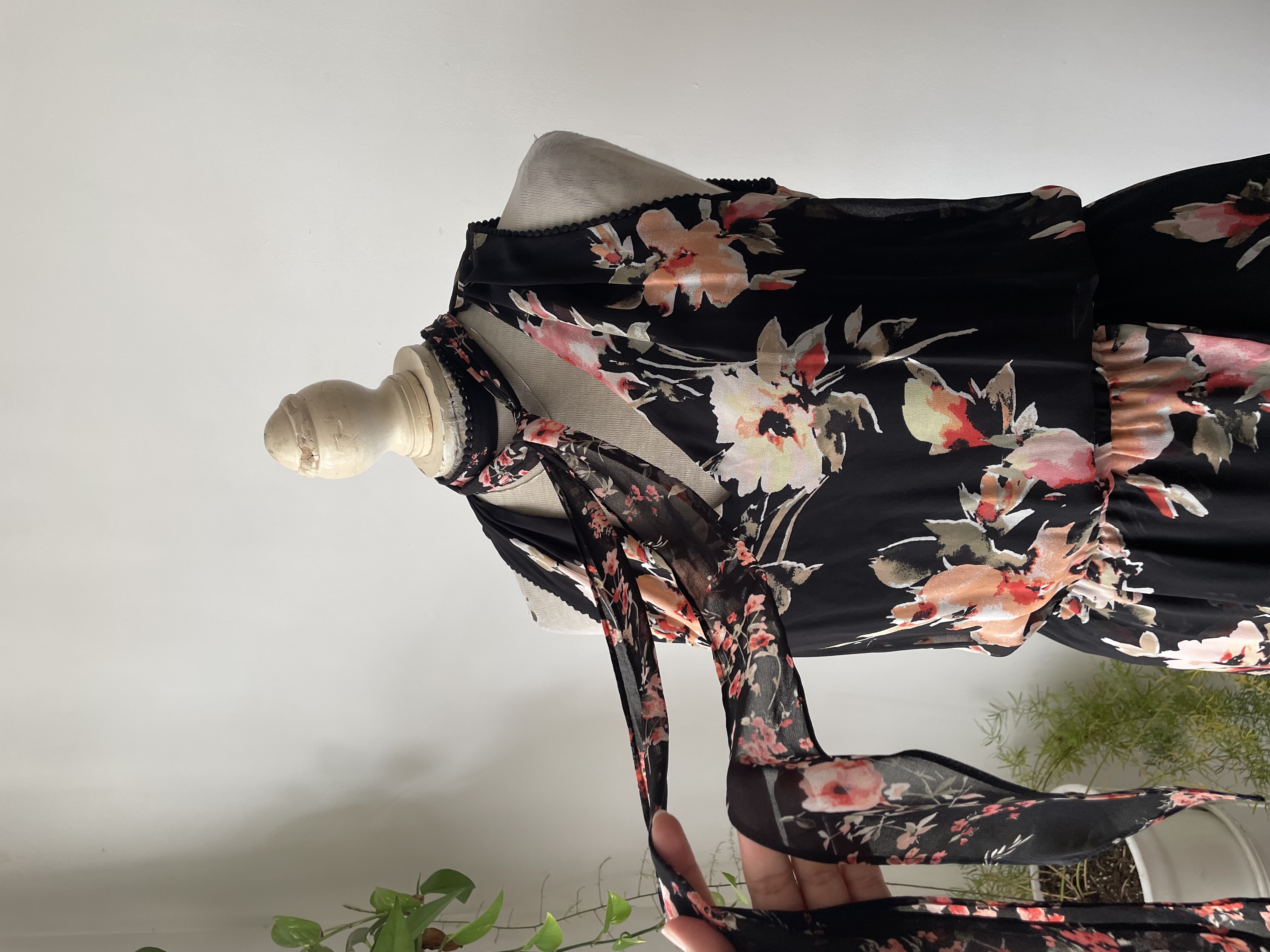 Vestido choker. Talla: 10 (L) 3