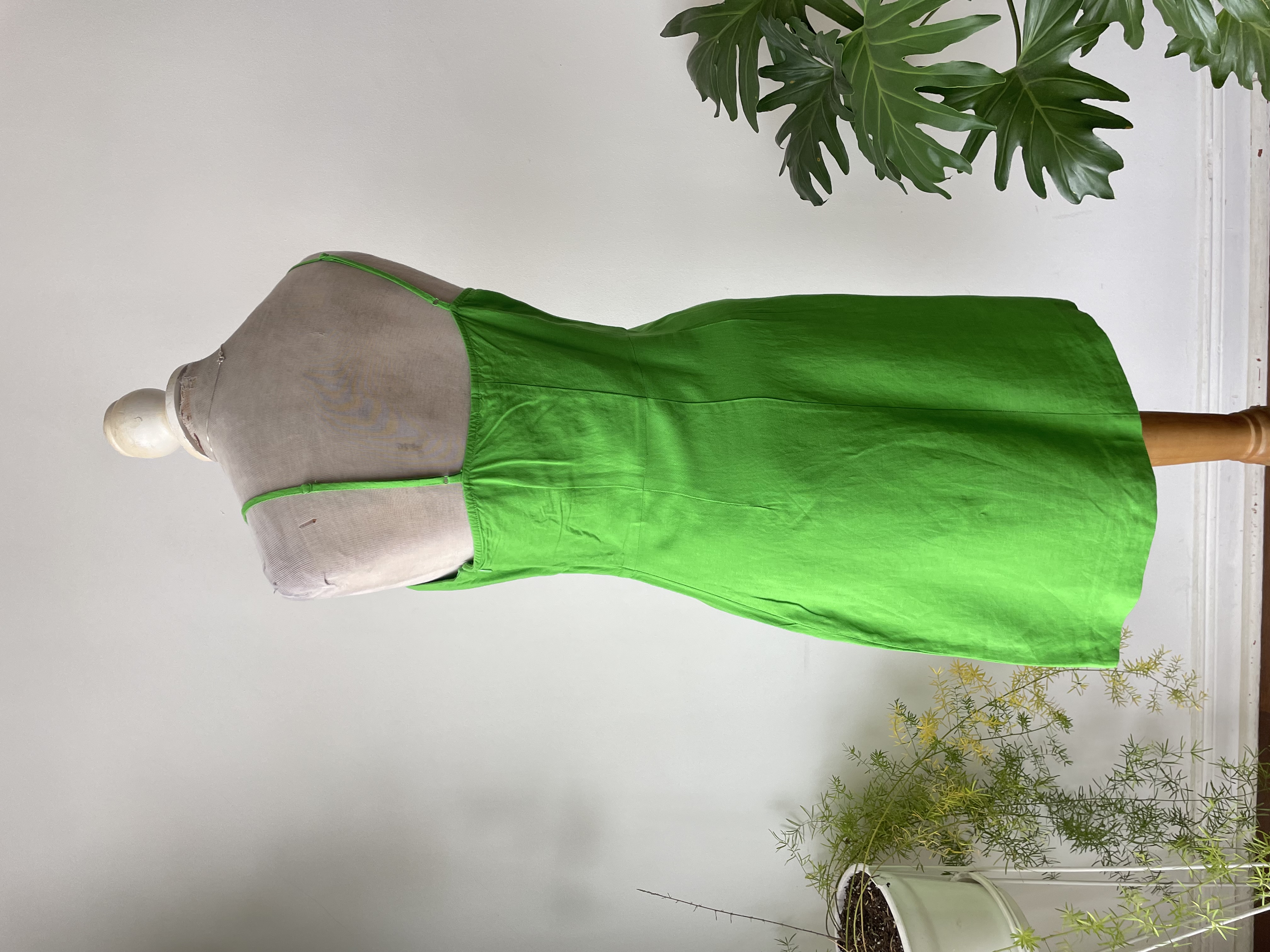 Vestido verde. Talla: S 2