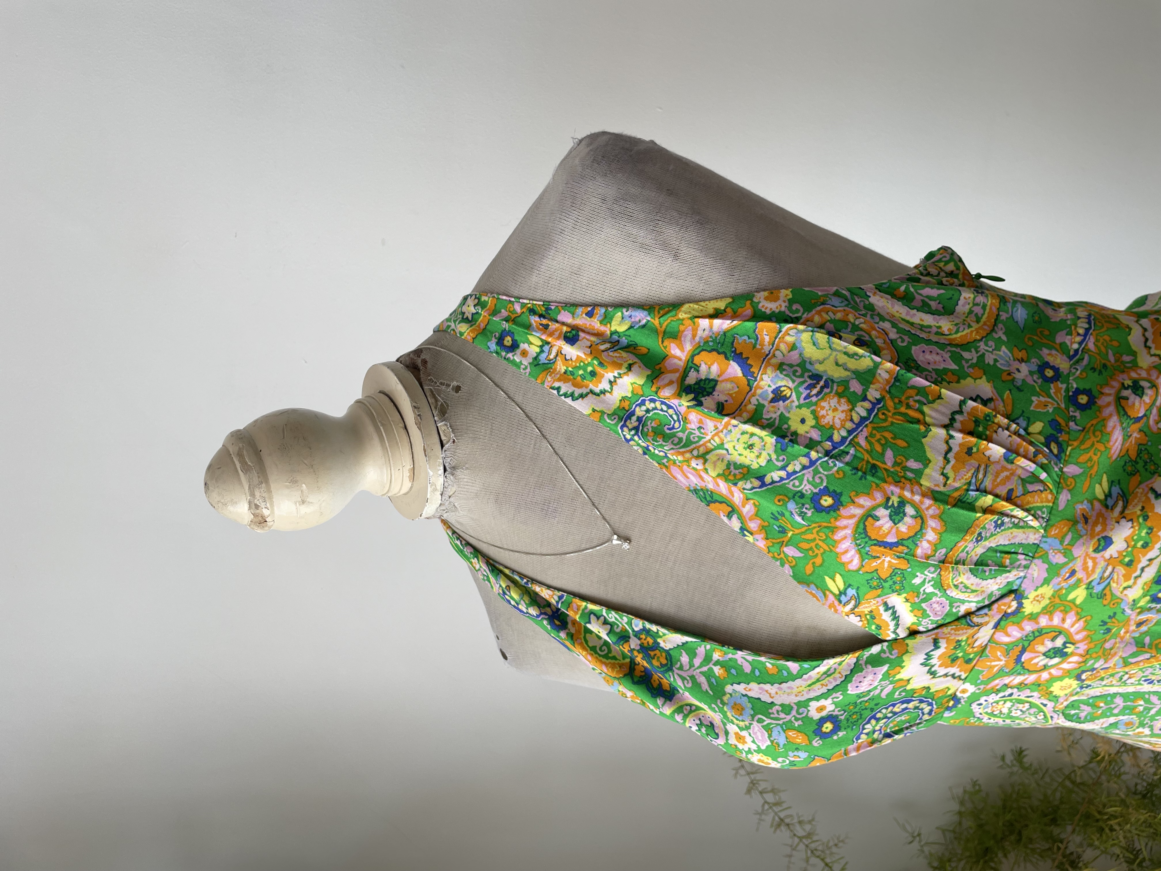  Vestido paisley verde. Talla: M 4