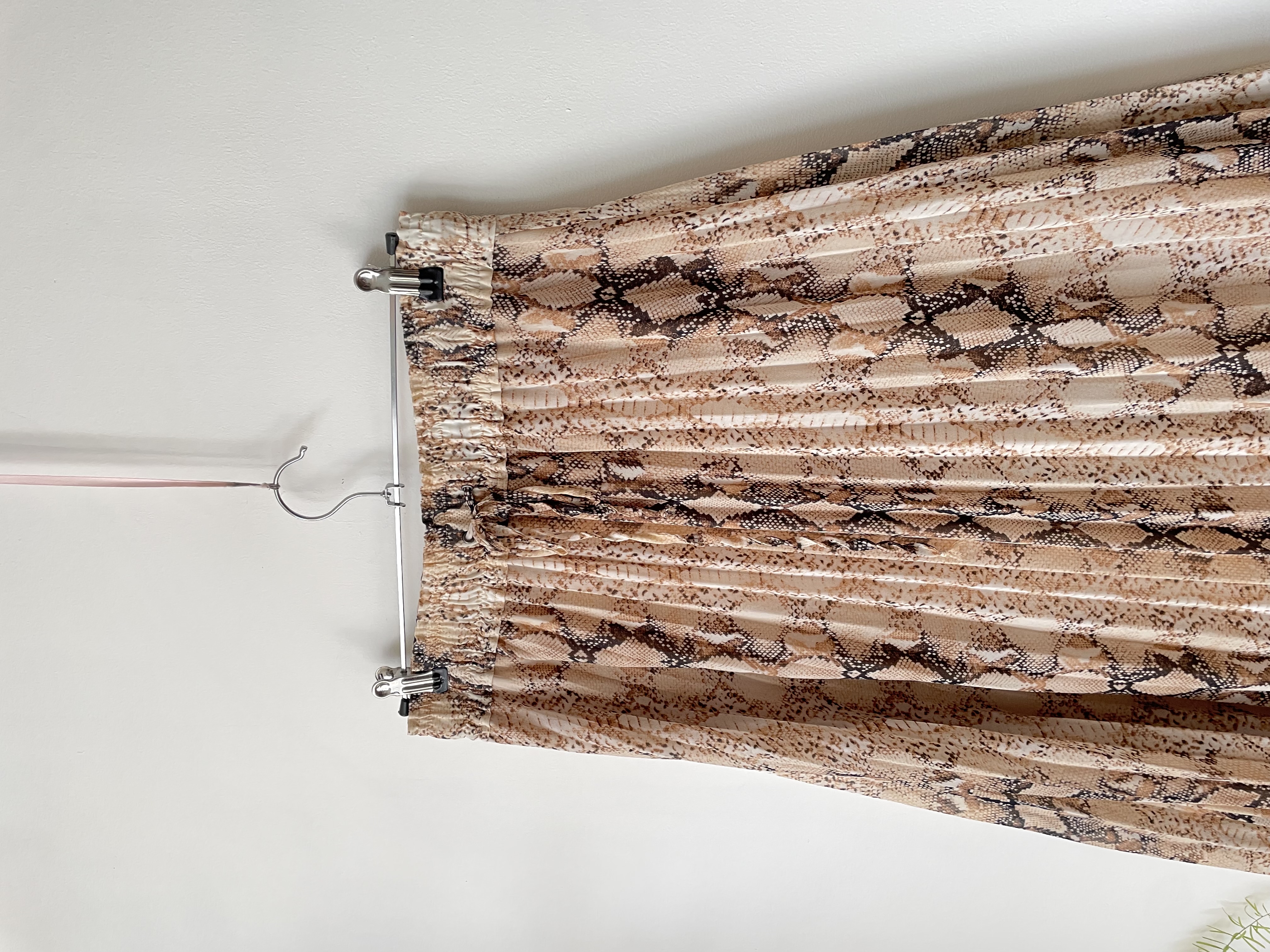 Falda reptil. Talla: L 2