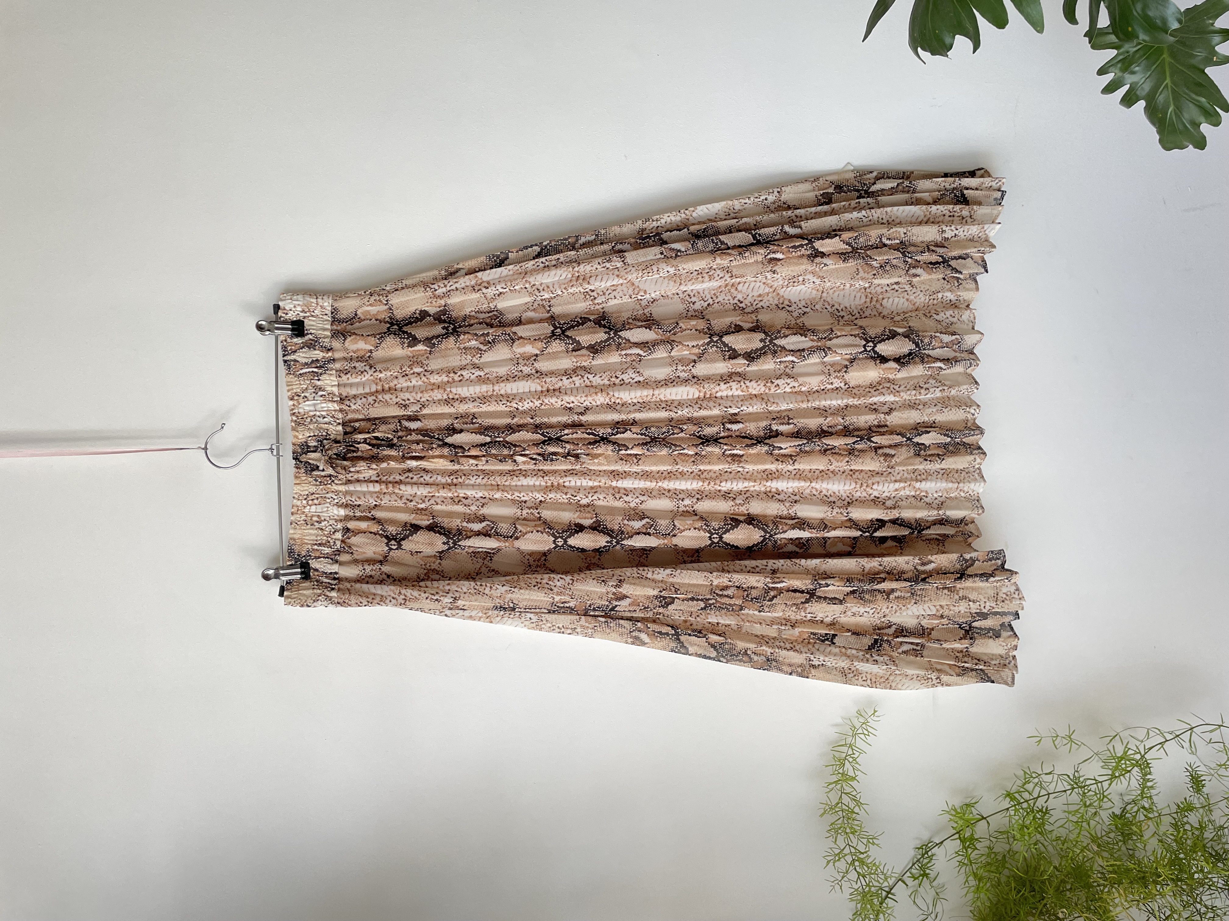 Falda reptil. Talla: L 1