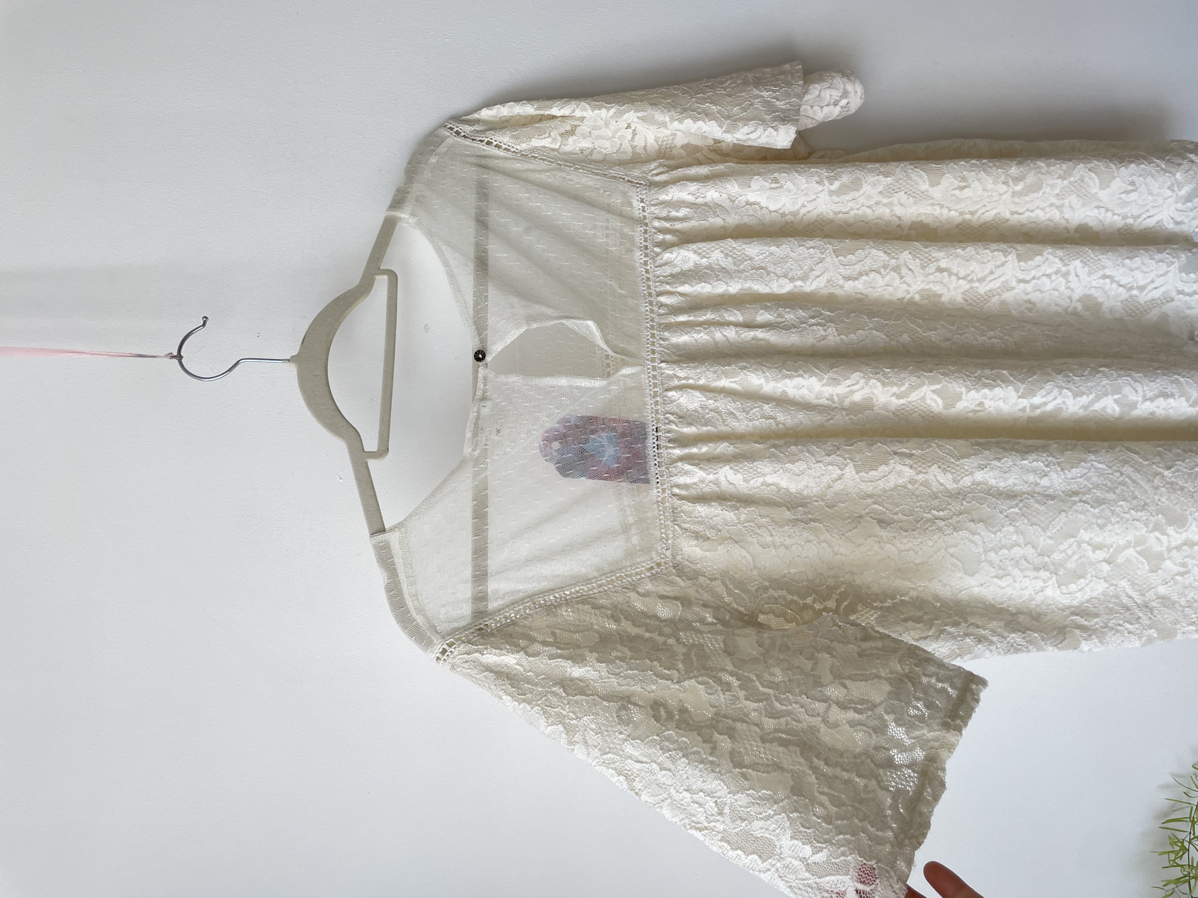 Polera crema. Talla: XL 2