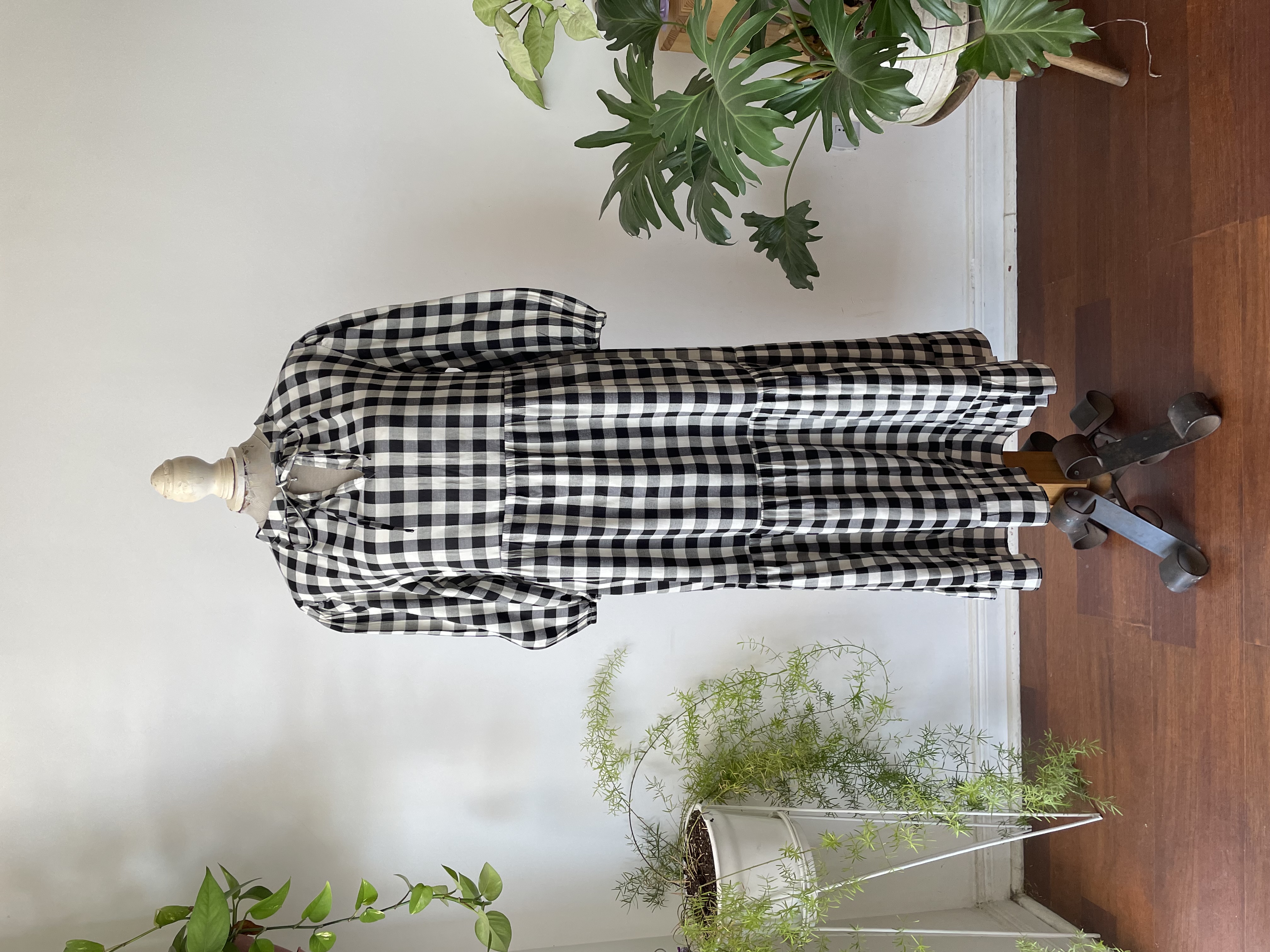 Vestido Vichy negro. Talla: L 1