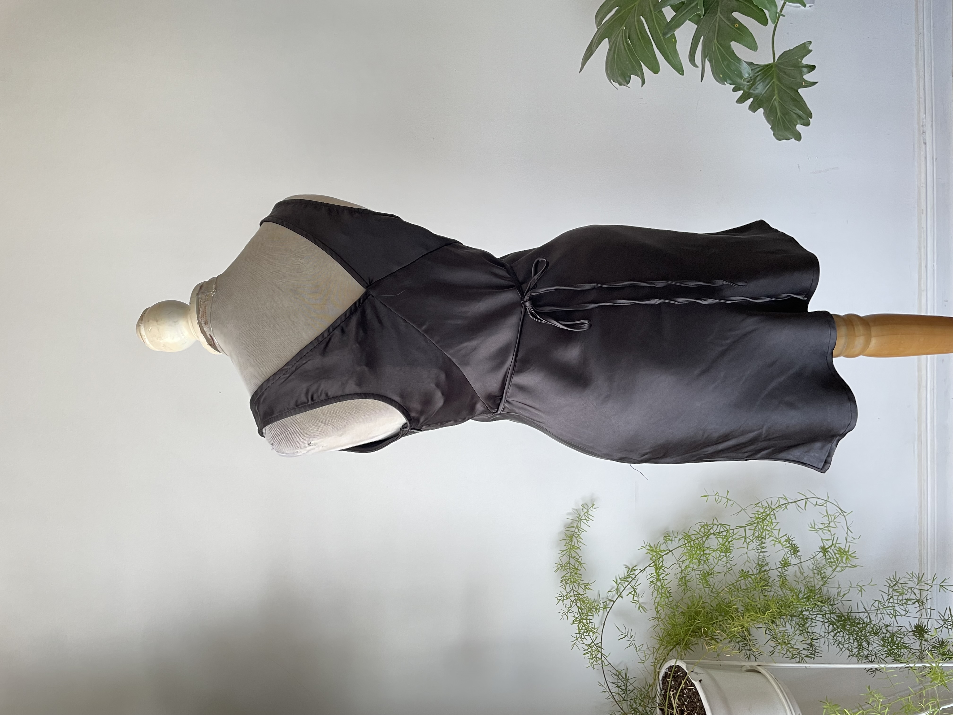 Vestido satin. Talla: 36 (S) 2