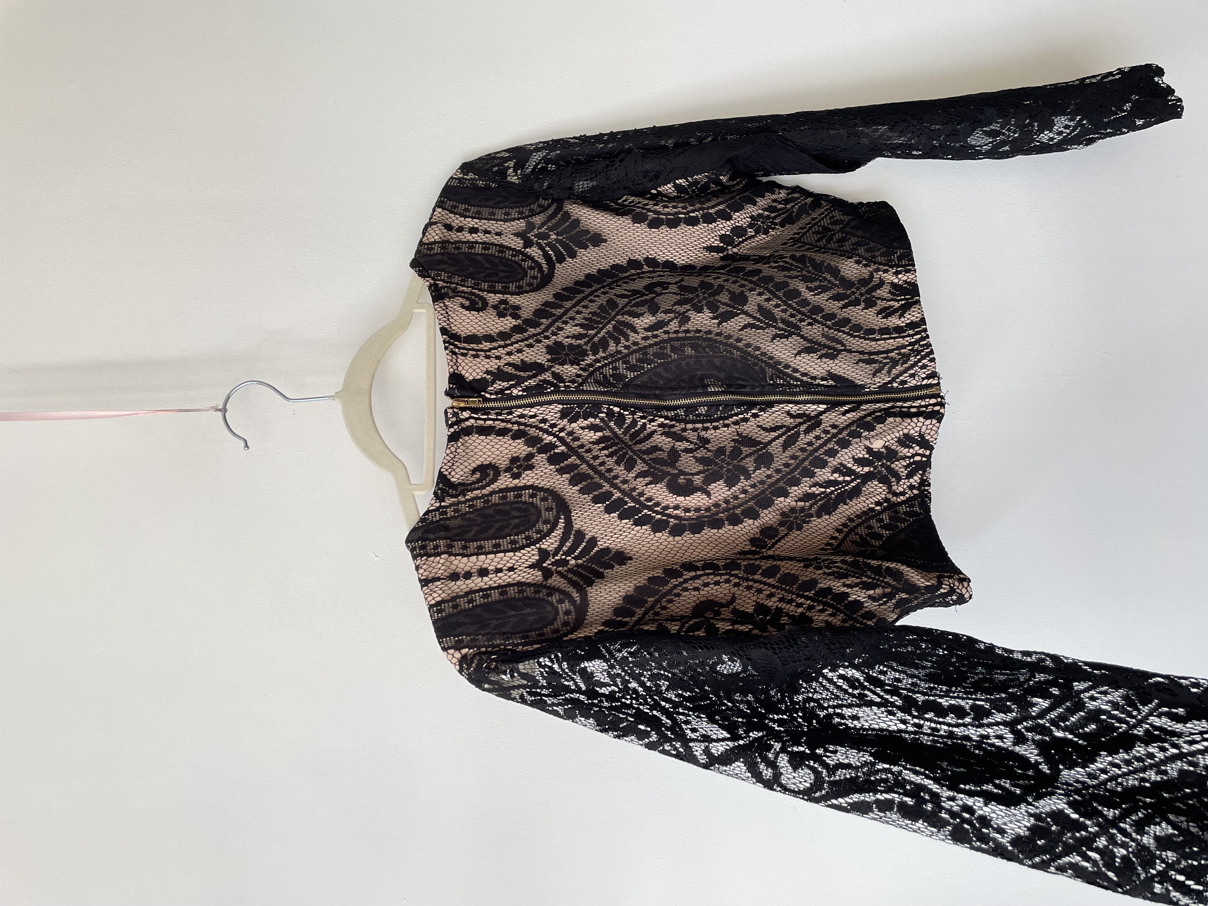 Top encaje. Talla: 14 (L) 3