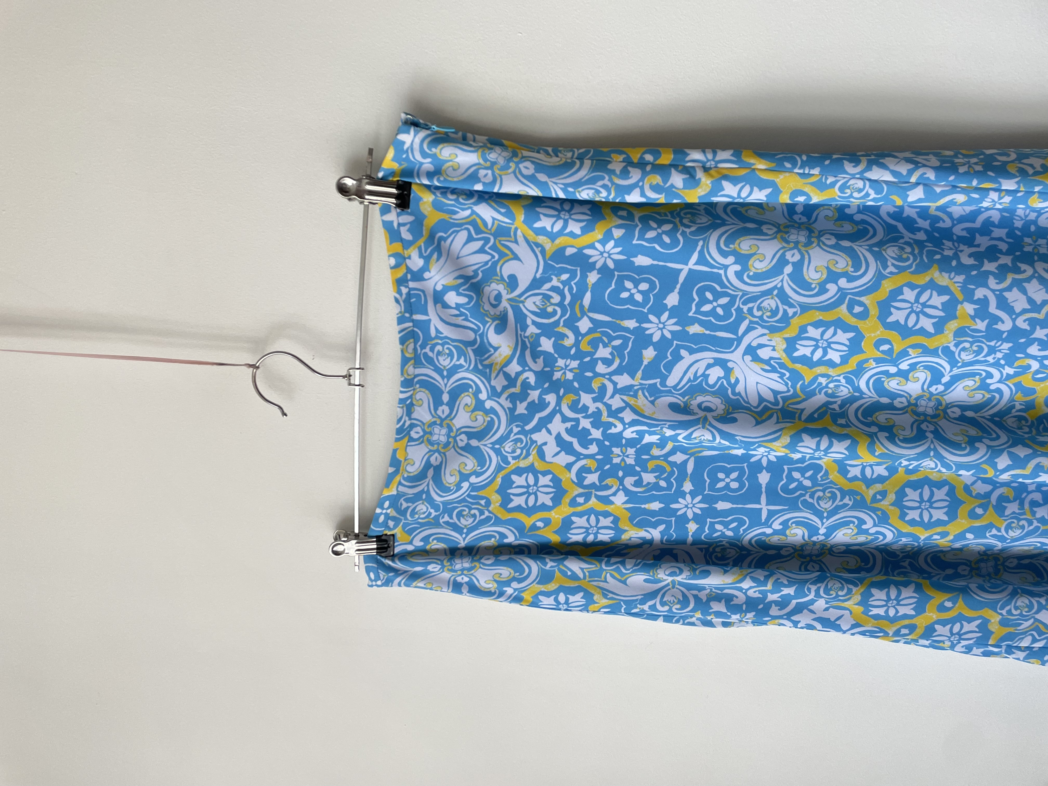 Falda celeste. Talla: M 2