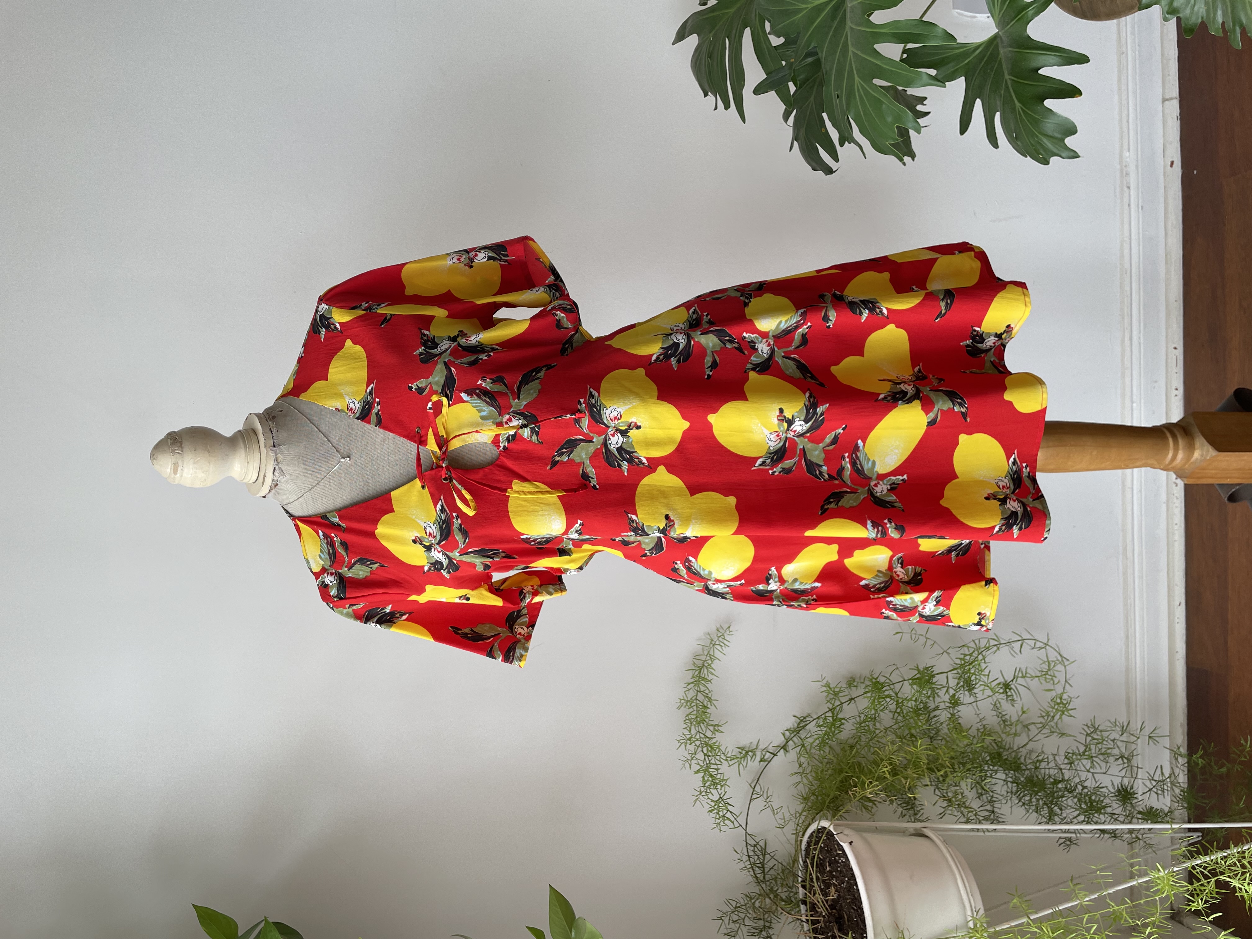 Vestido limones. Talla: 38 (S) 1