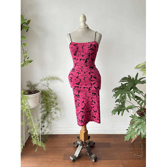 Vestido hilo fucsia. Talla: S 