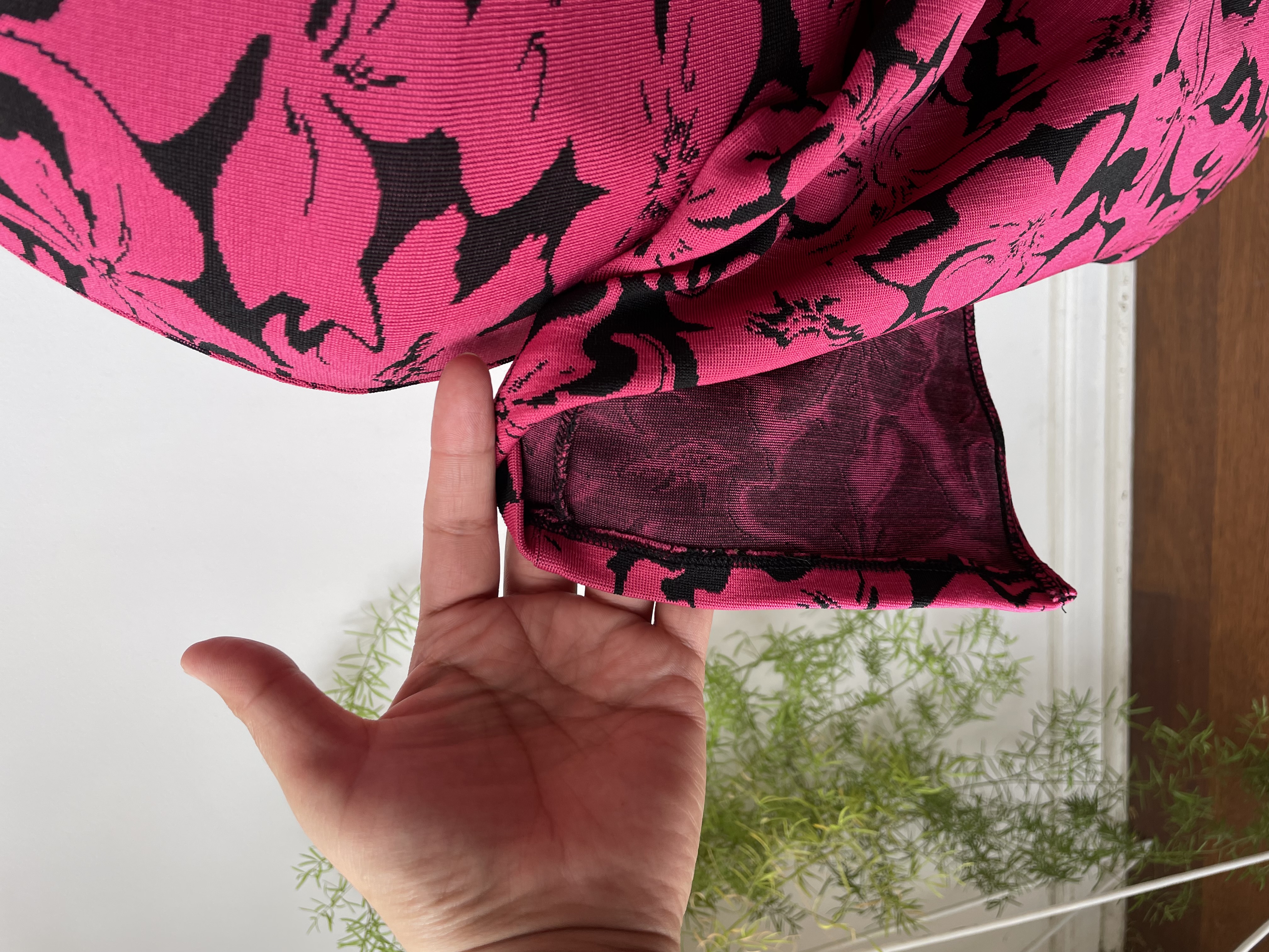 Vestido hilo fucsia. Talla: S  2