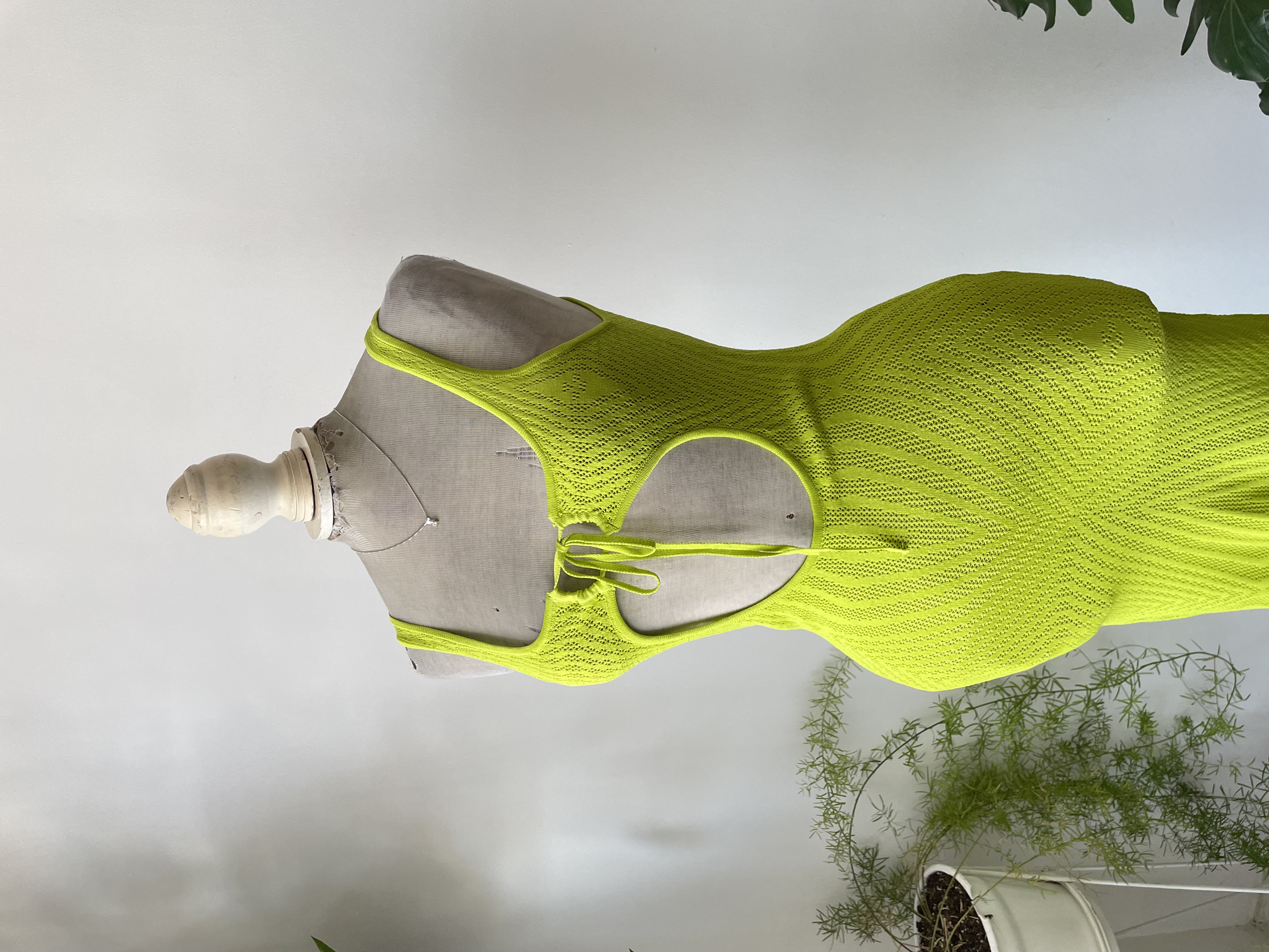 Vestido hilo lima. Talla: M ajsutado 2