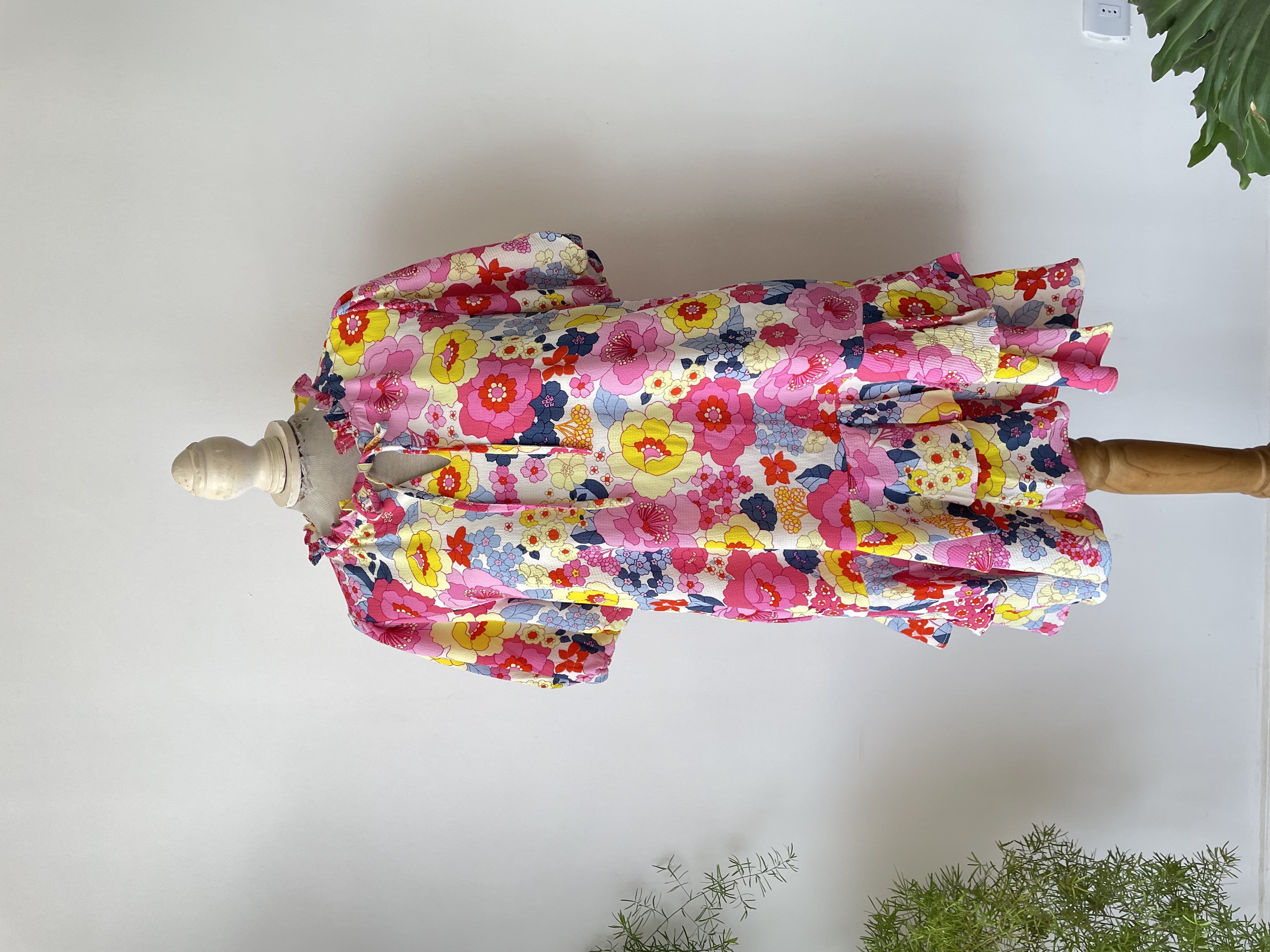Vestido floral. Talla: S 1