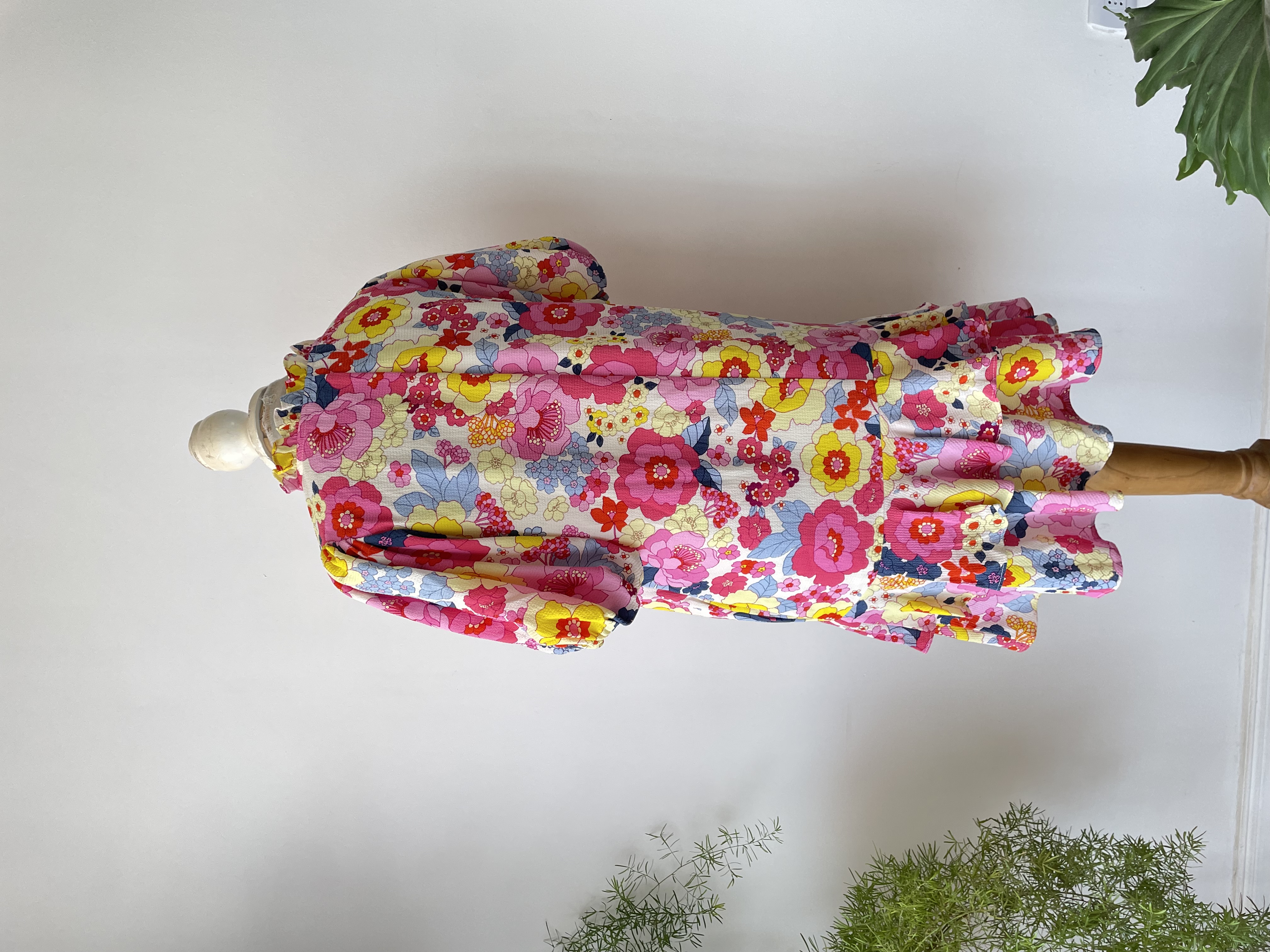 Vestido floral. Talla: S 7