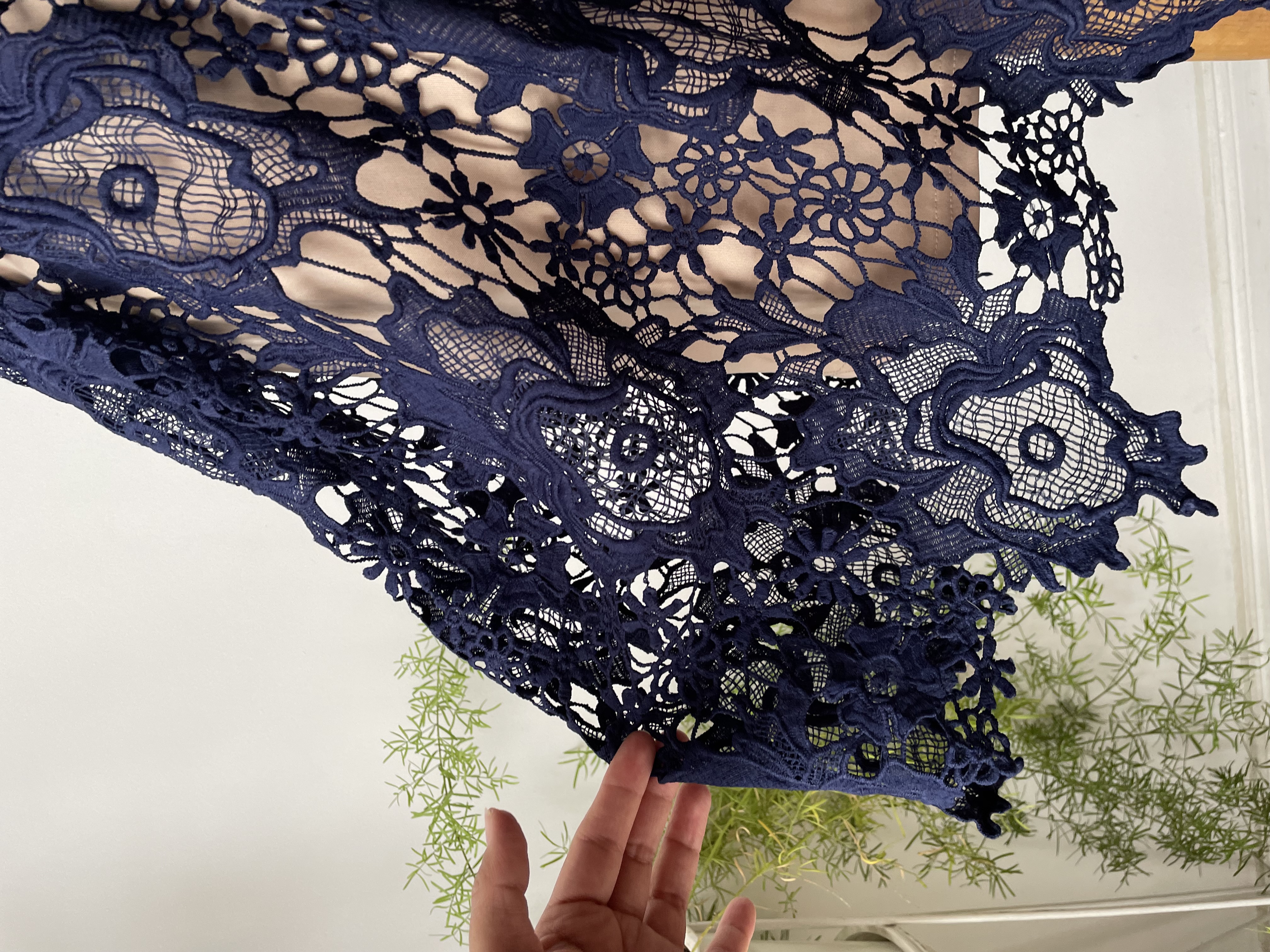 Vestido ocasión macramé. Talla; m chico (38) 5