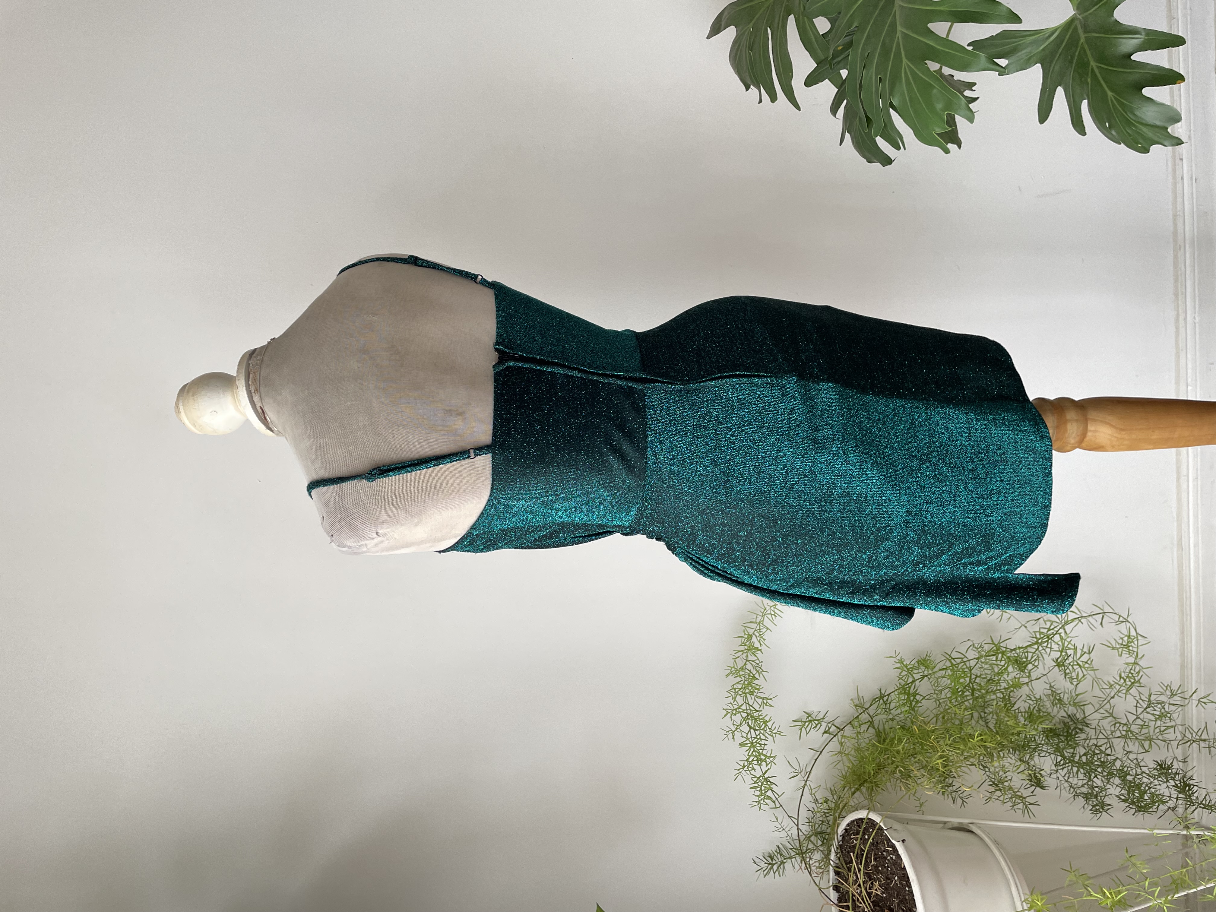 Vestido fiesta verde. Talla: S 4