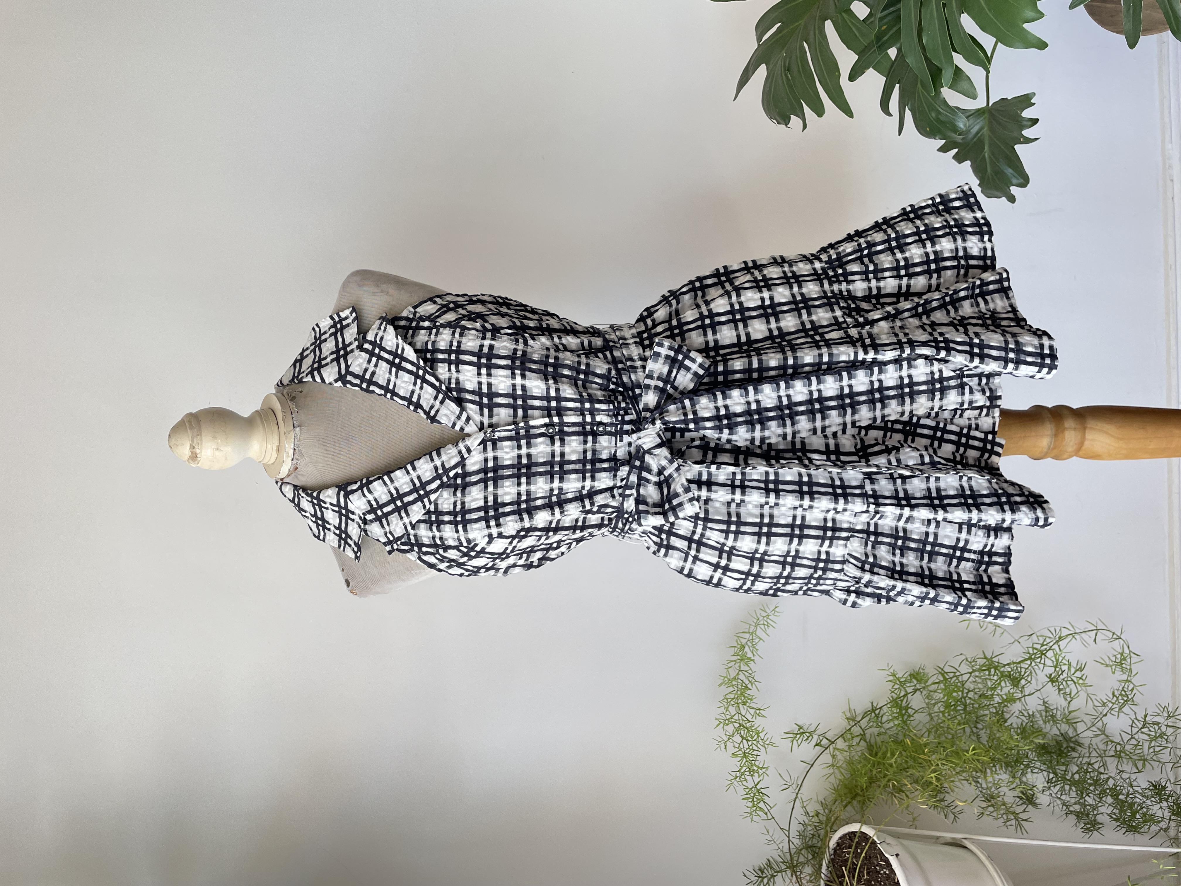 Vestido camisero. Talla: 38p (s) 1