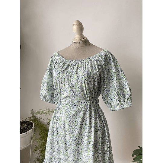 Vestido floreado. Talla: 10 (s/m)