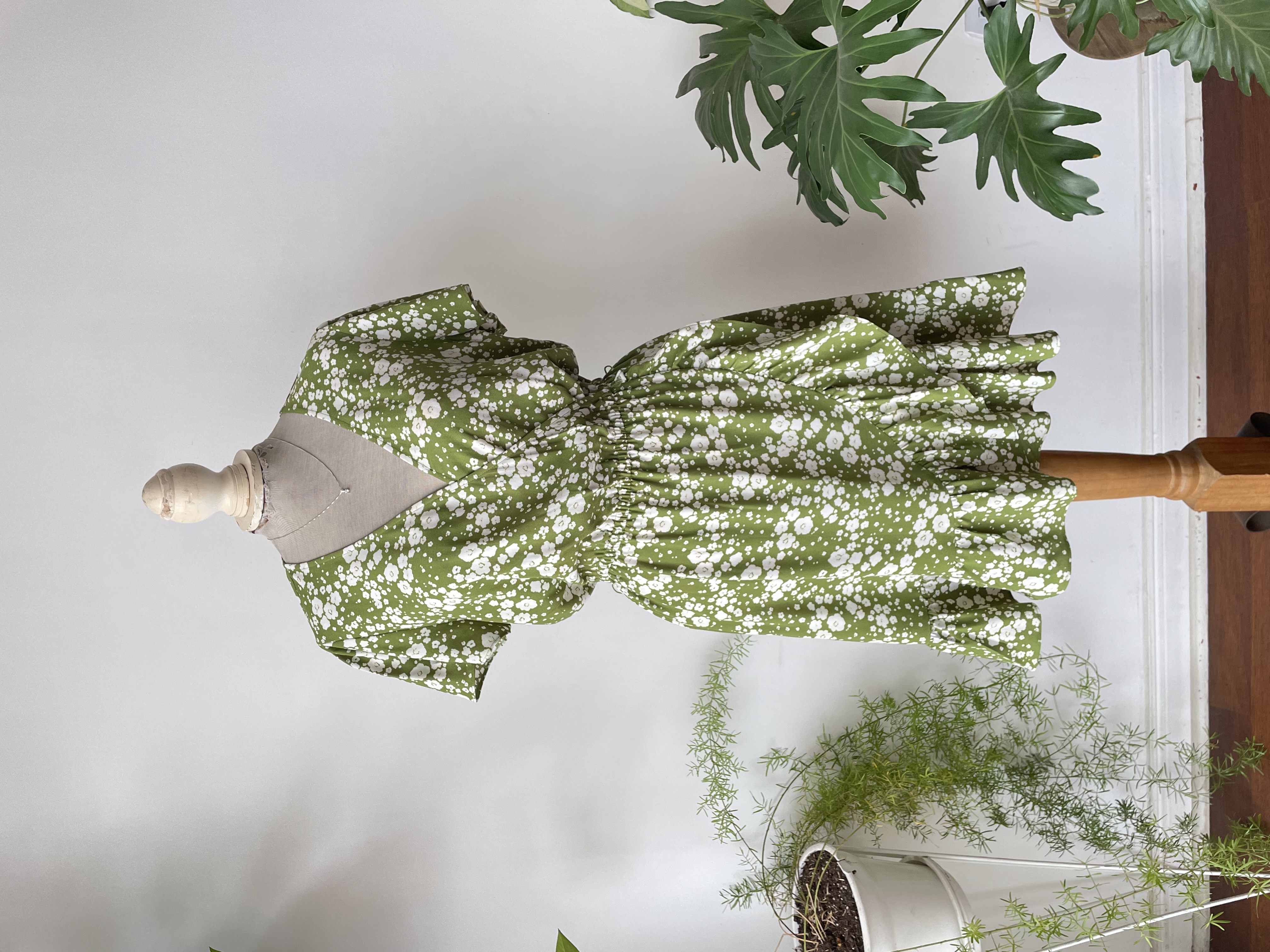 Verde flores. Talla: M Grande 1