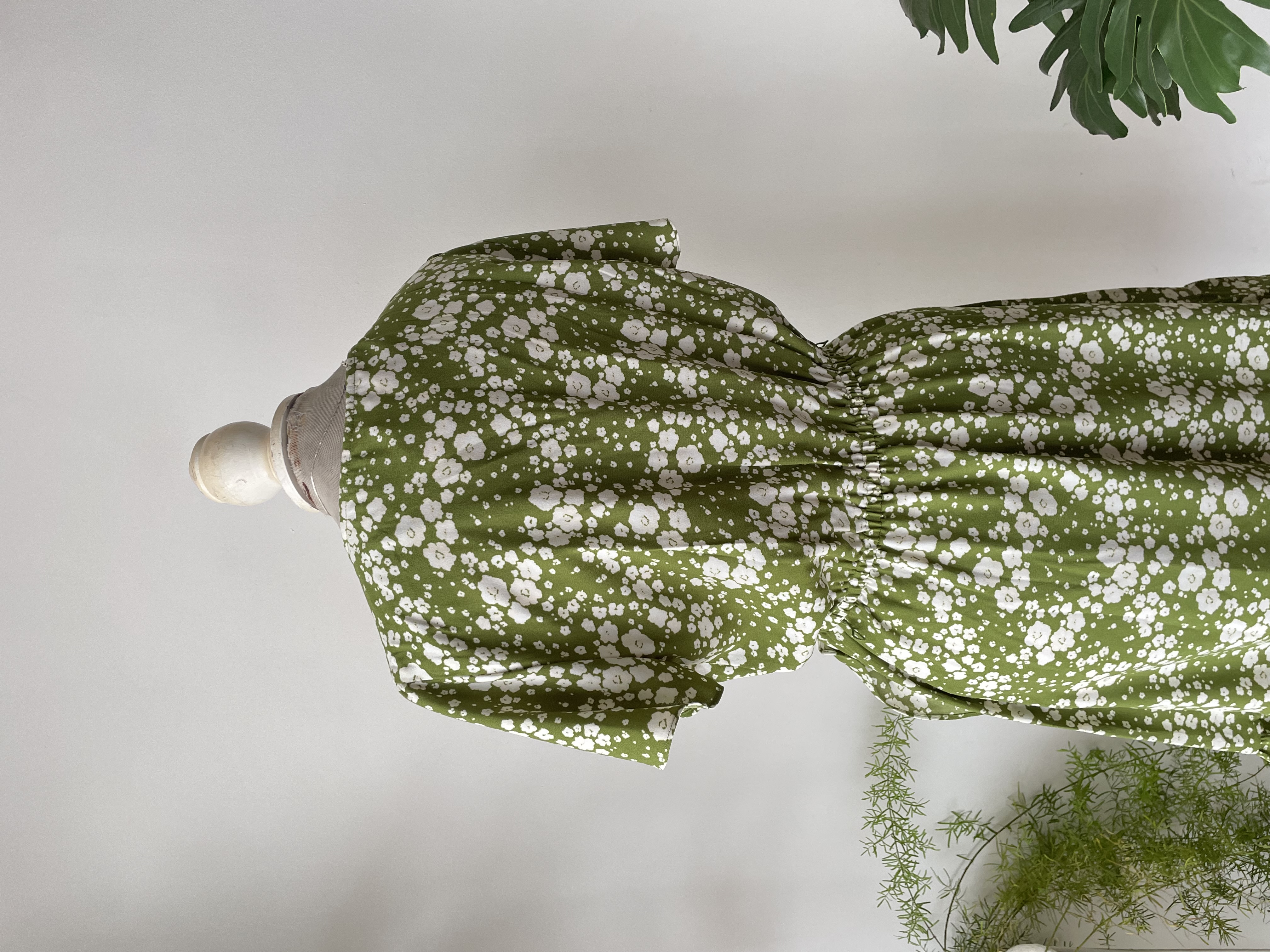 Verde flores. Talla: M Grande 4