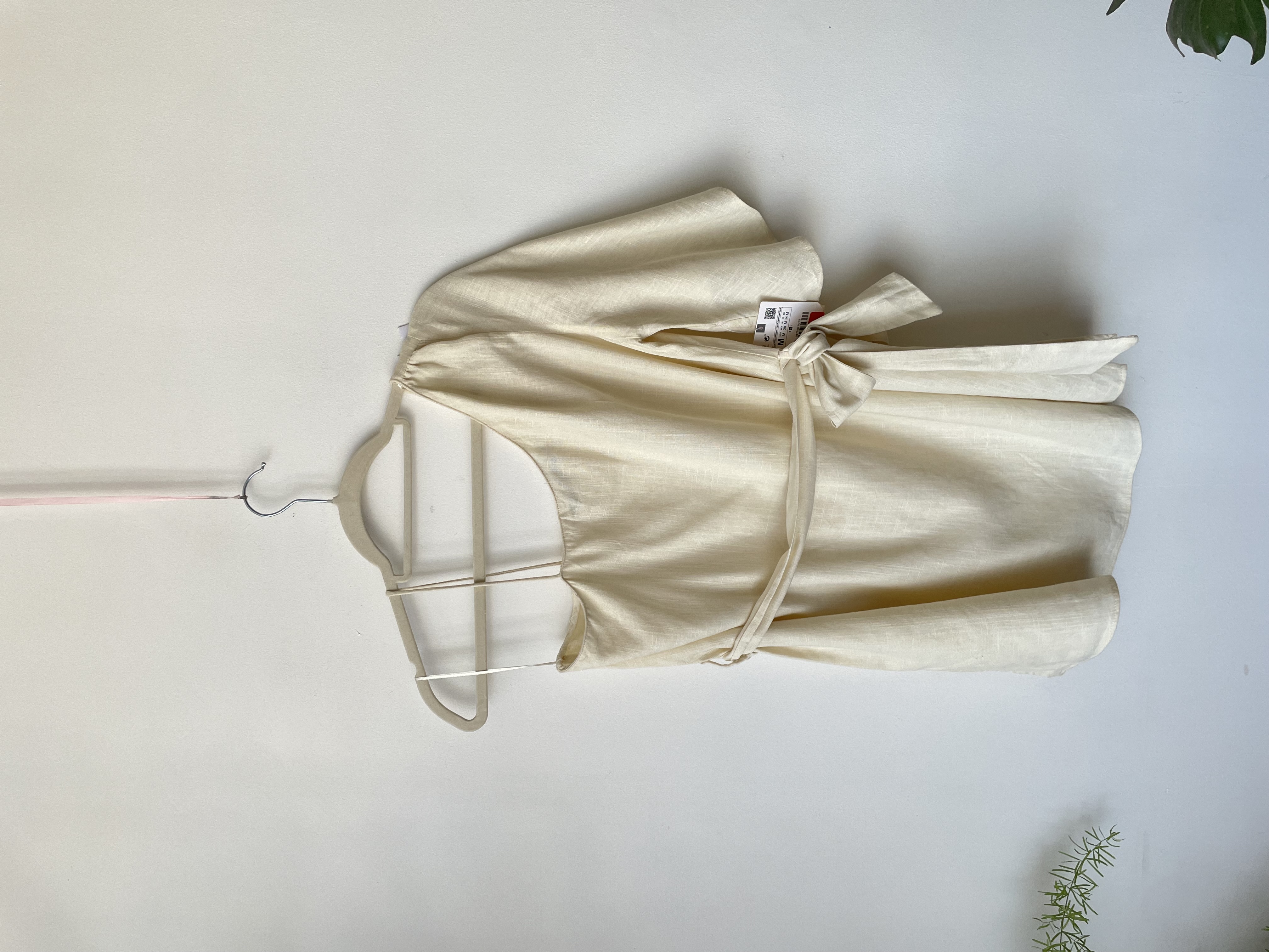 Blusa asimétrica. Talla: M 1