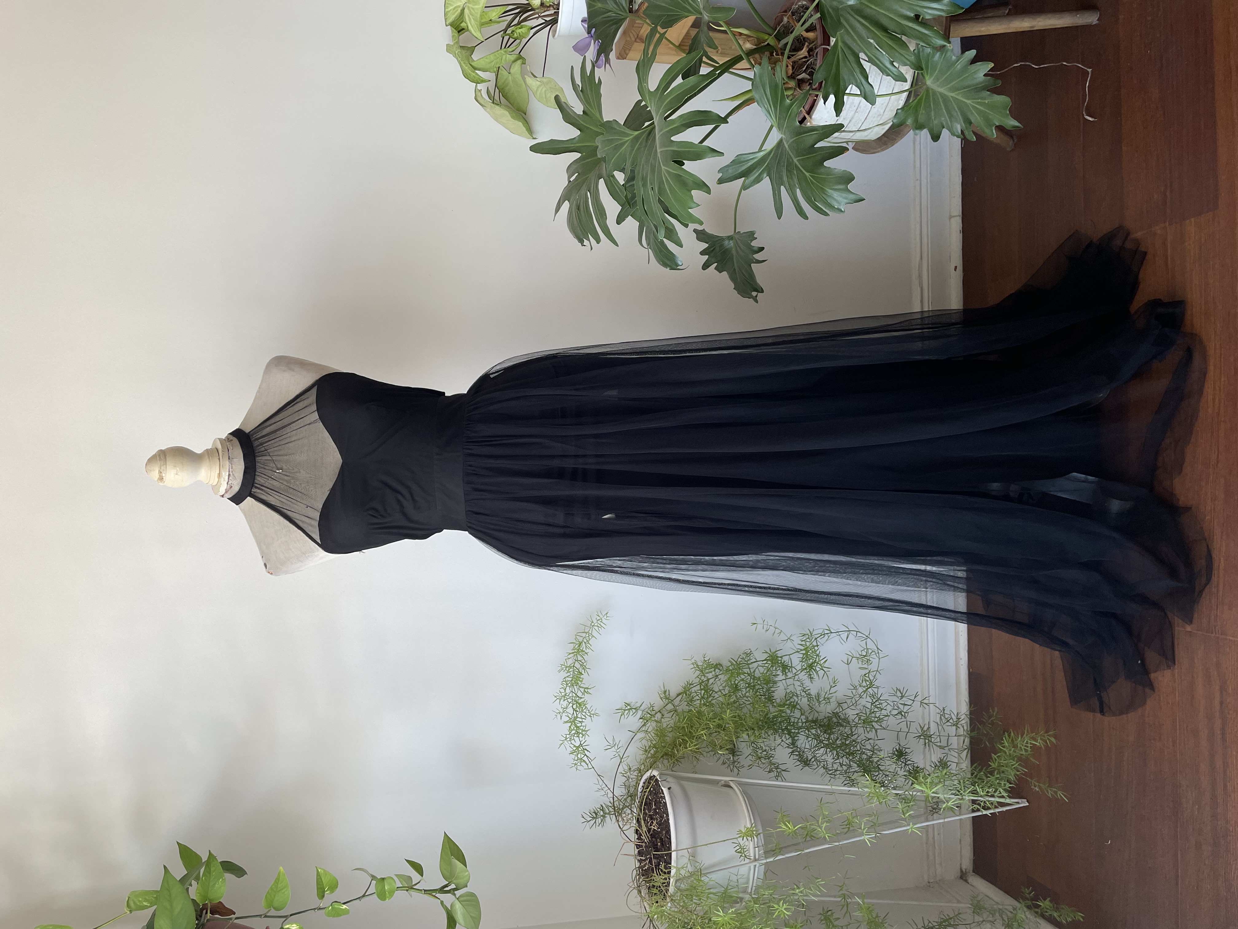 Vestido maxi tul. Talla: XS 1