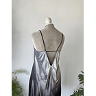Vestido velvet plata. Talla: L 4