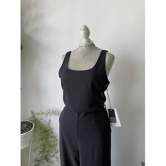 Enterito negro. Talla: L chico