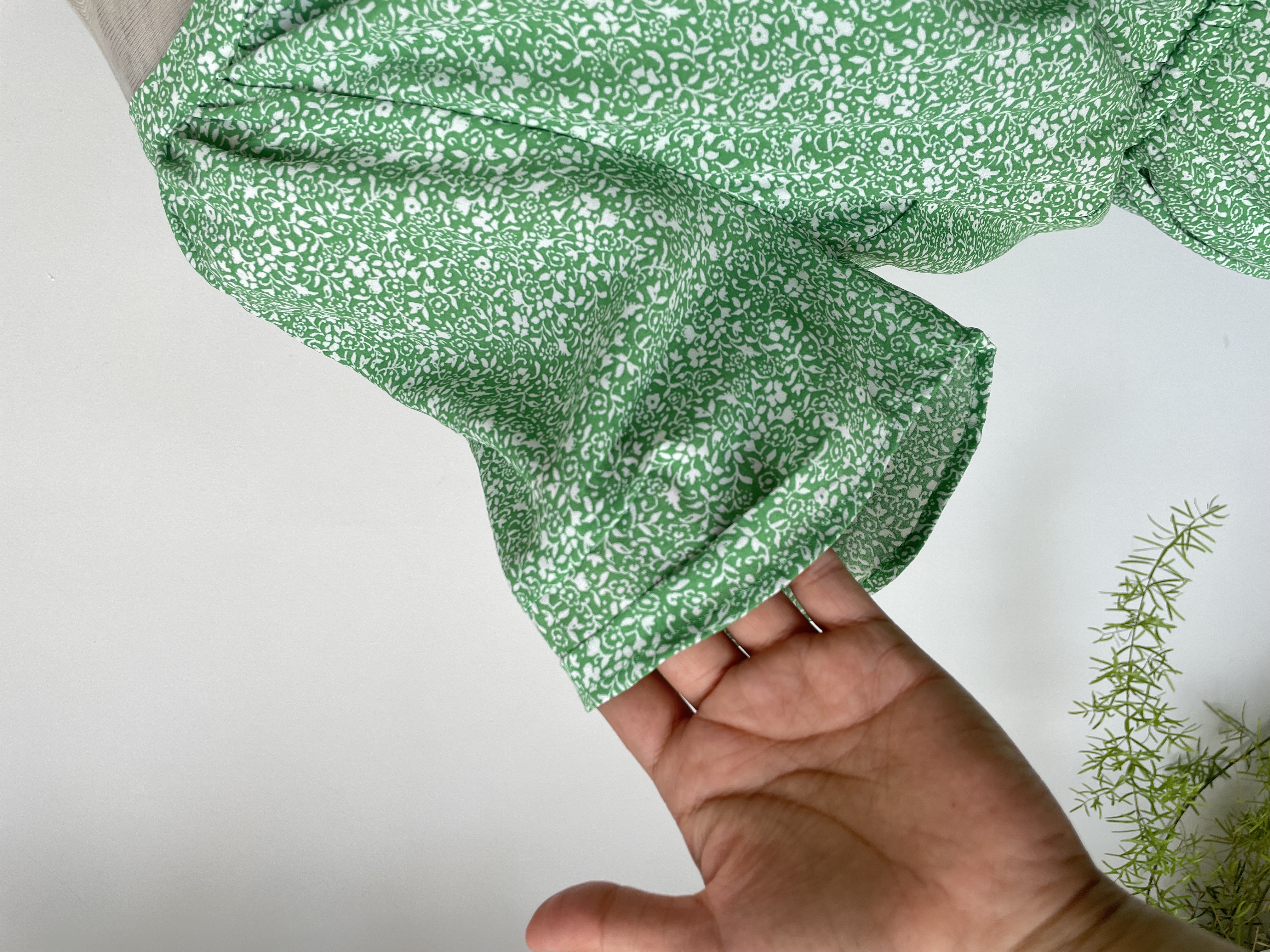 Vestido verde margaritas. Talla: L 3