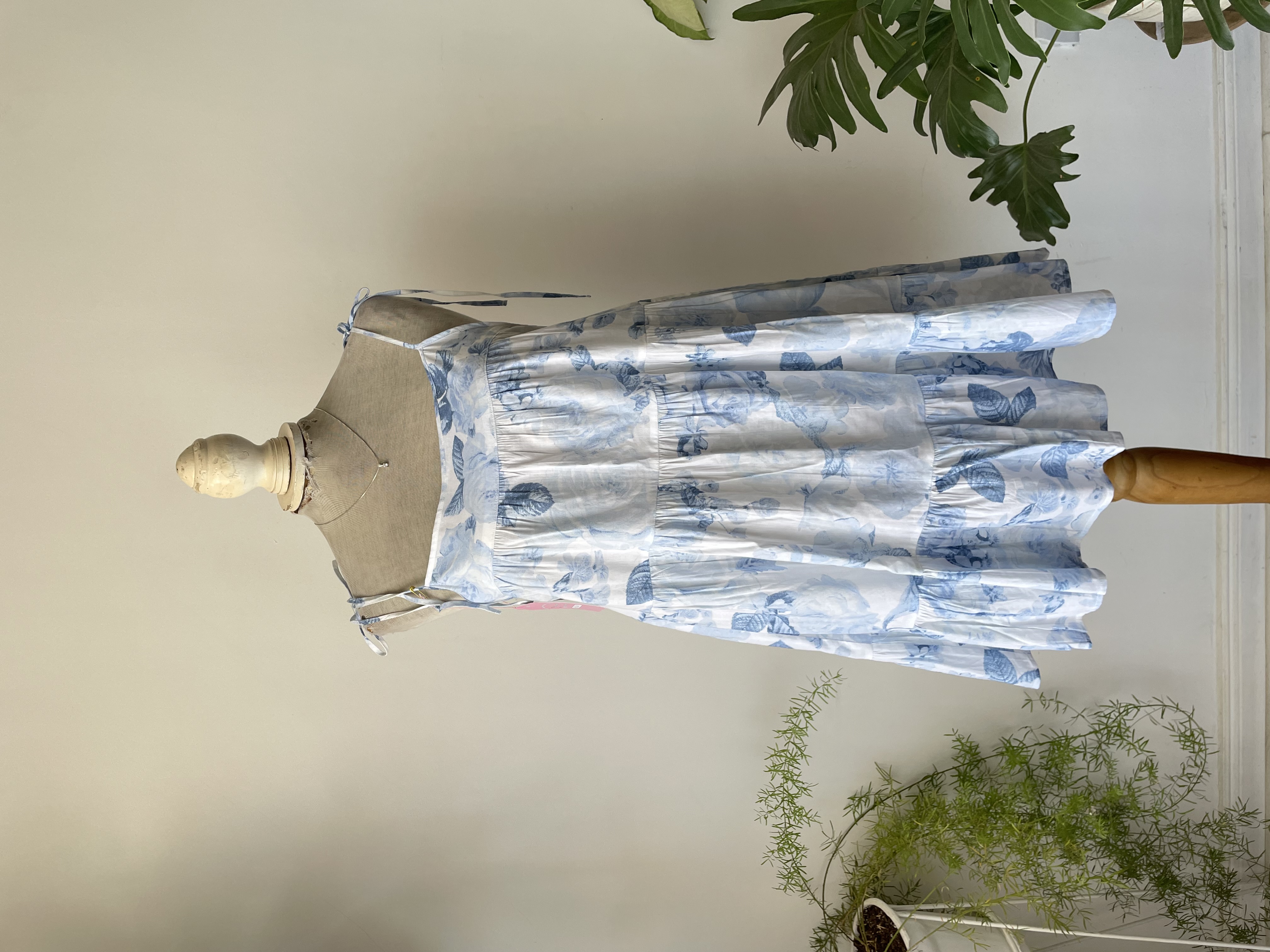 Solera floreada. Talla: L CHICO 1