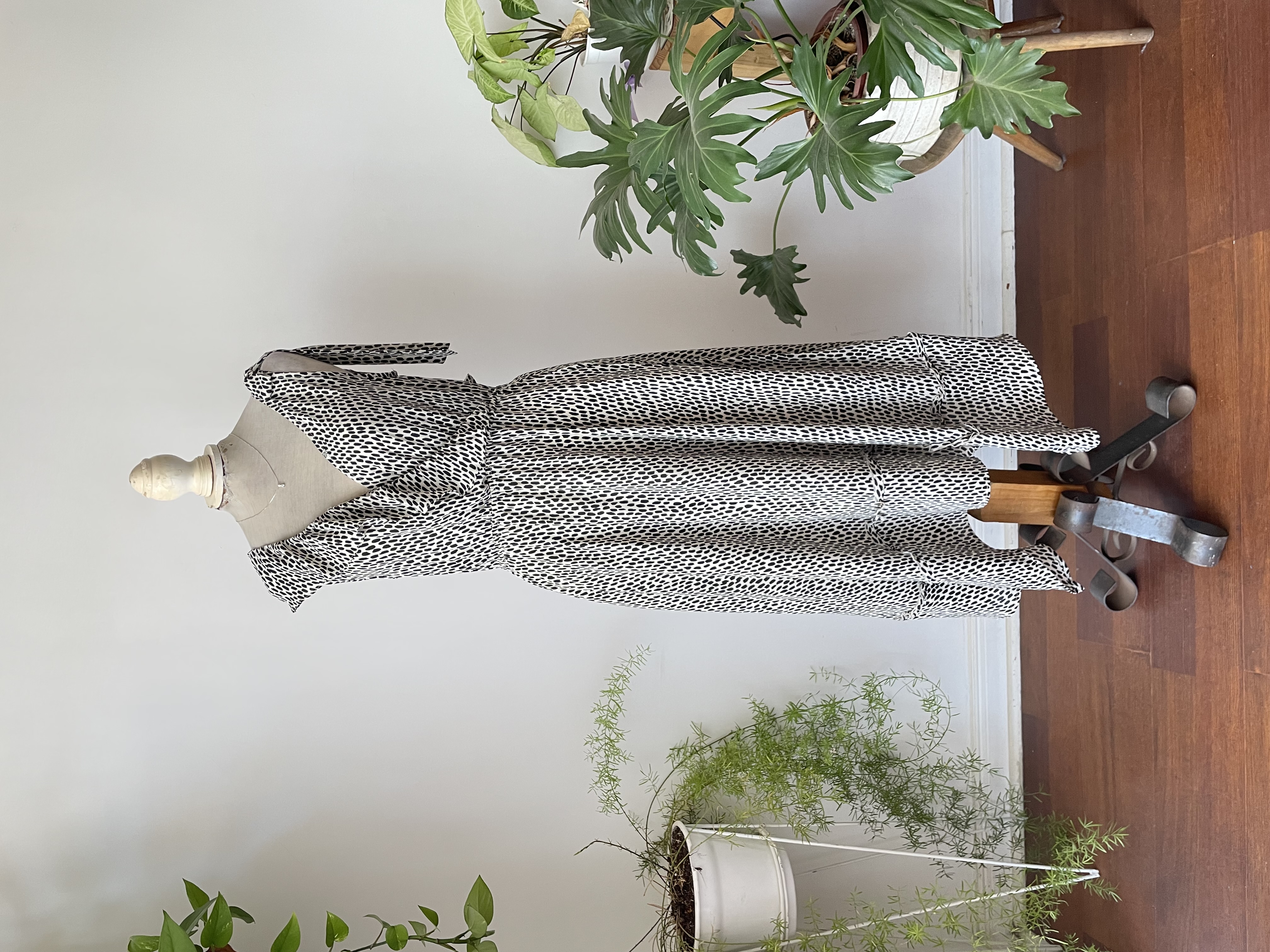 Vestido ovalos. Talla: M 1