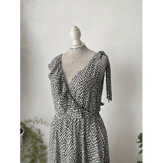 Vestido ovalos. Talla: M