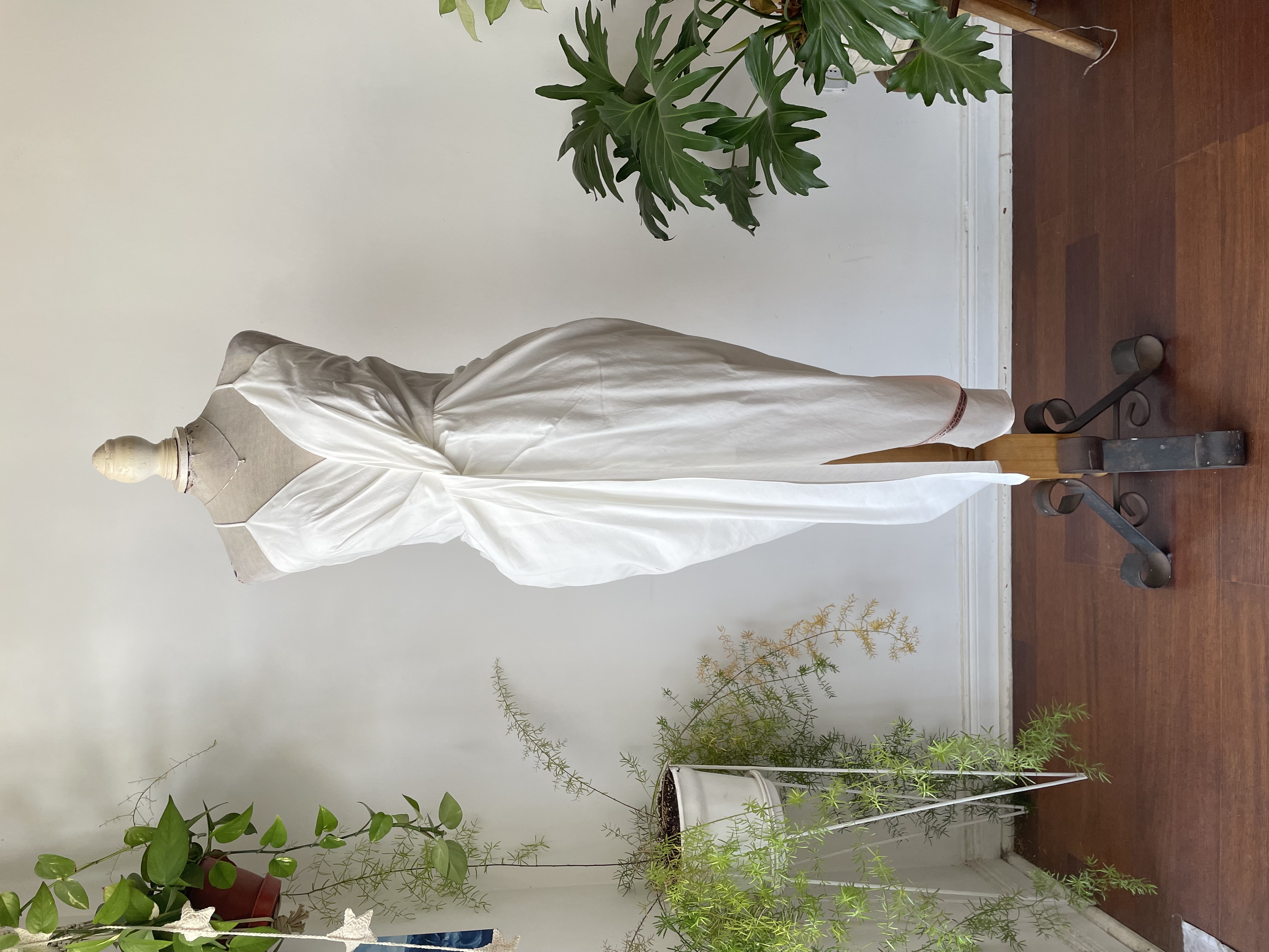 Vestido tulipan. Talla: L chico (m) 1