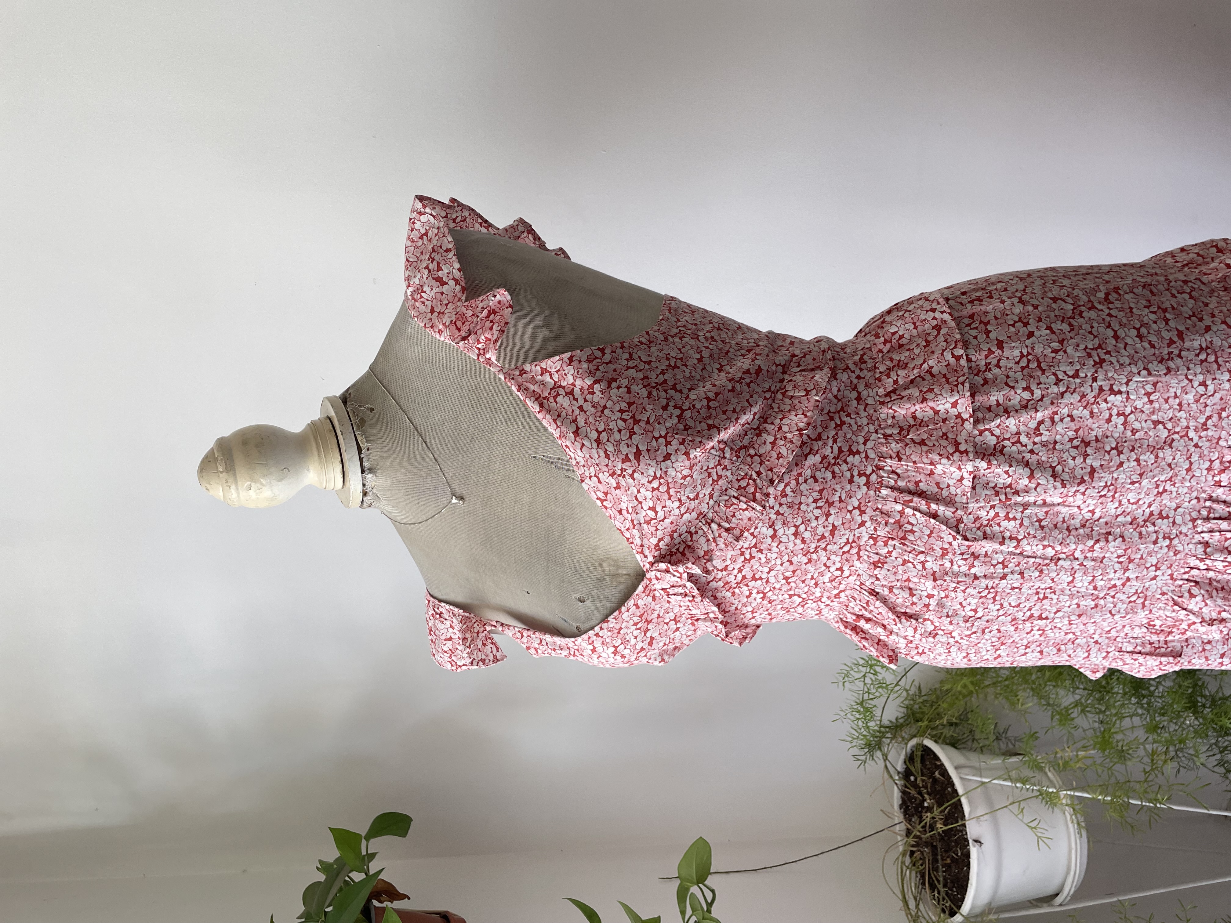 Vestido flores vuelitos. Talla: XS 3