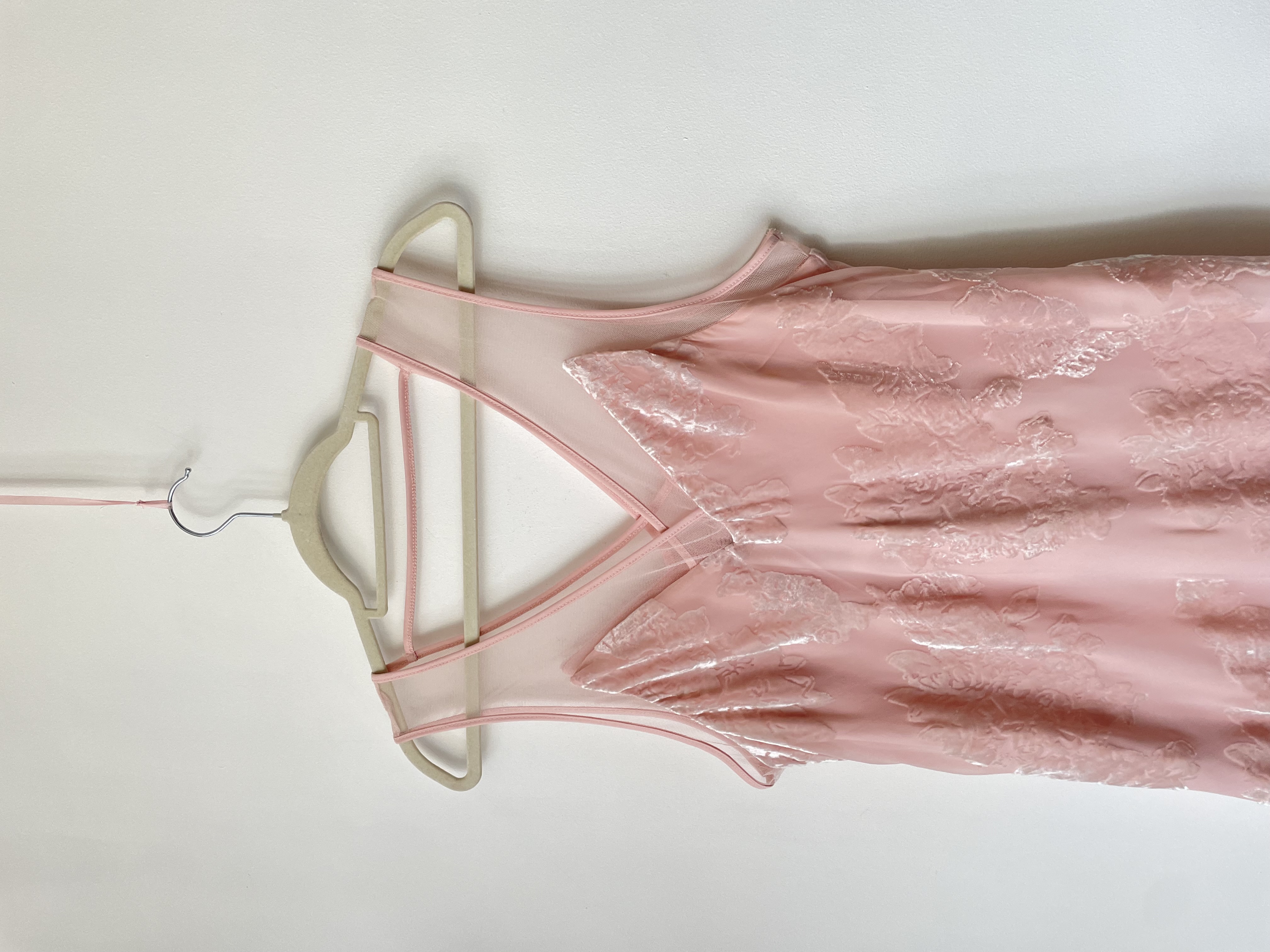 Vestido rosa. Talla: L 2