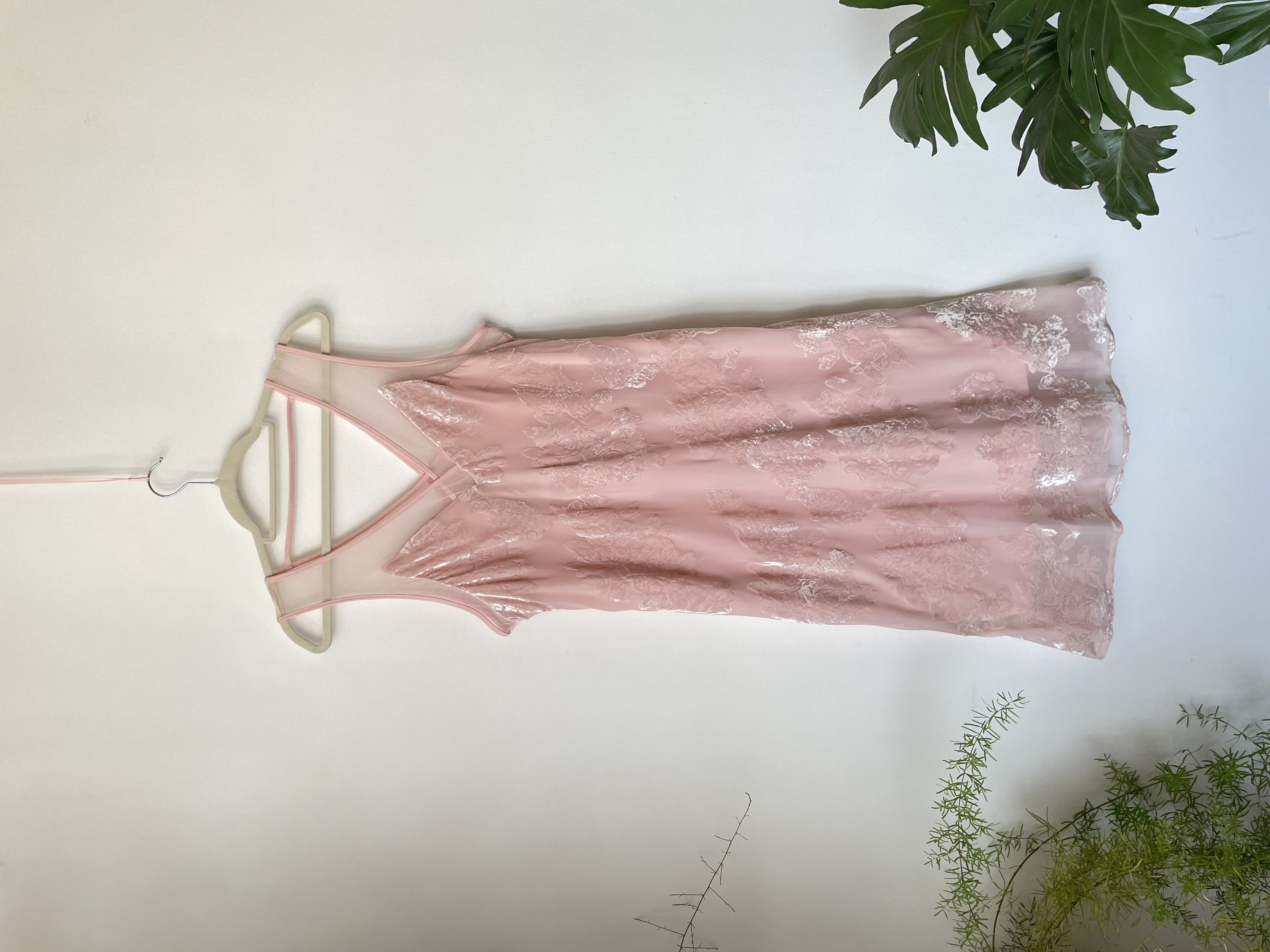 Vestido rosa. Talla: L 1