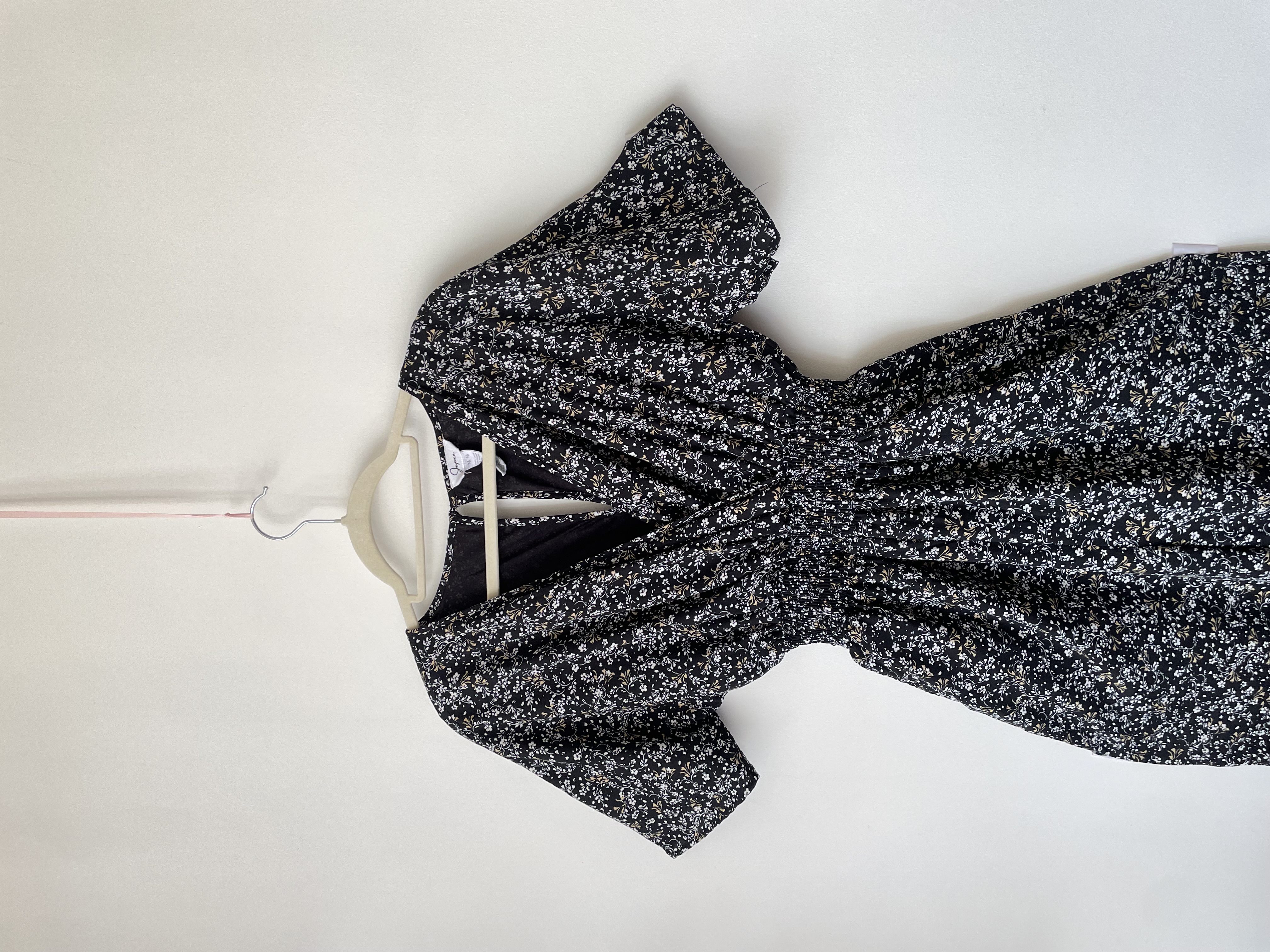 Enterito floral. Talla: M 2