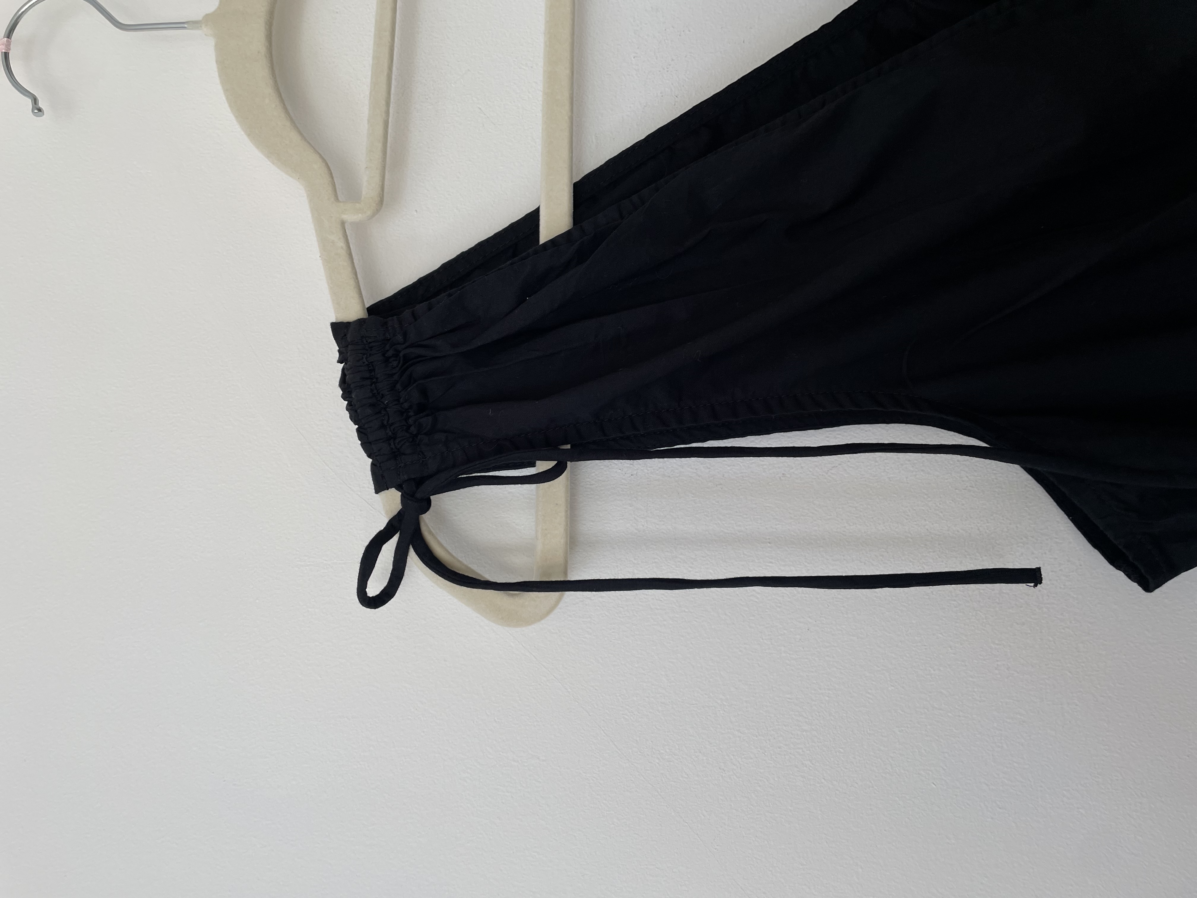 Vestido negro. Talla: L 3