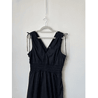 Vestido negro. Talla: L 2