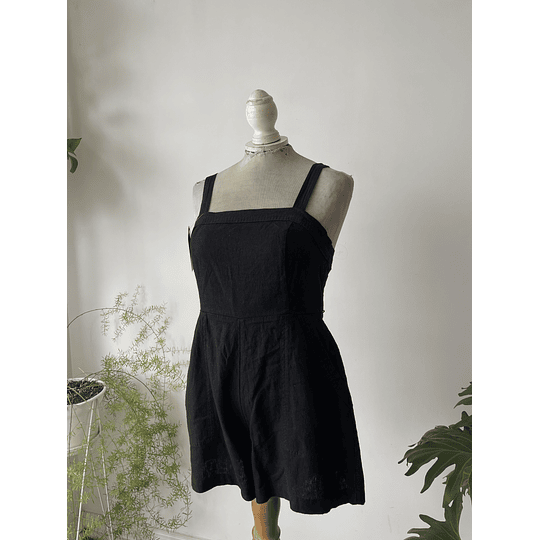 Enterito negro lino. Talla: M Petite