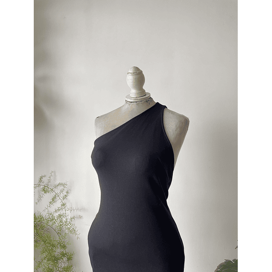 Vestido asimétrico  tiras. Talla: L