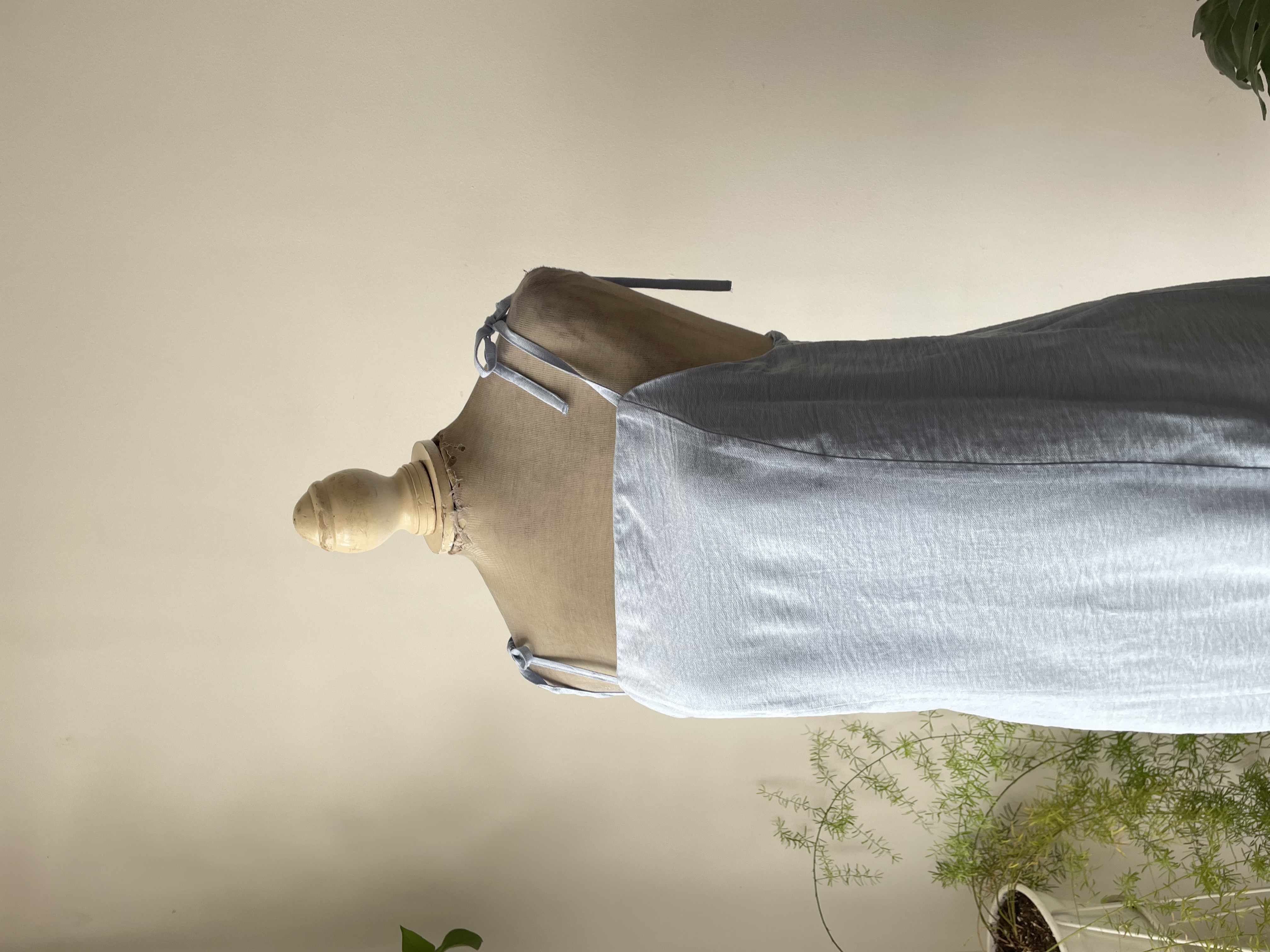 Vestido celeste. Talla: S 2