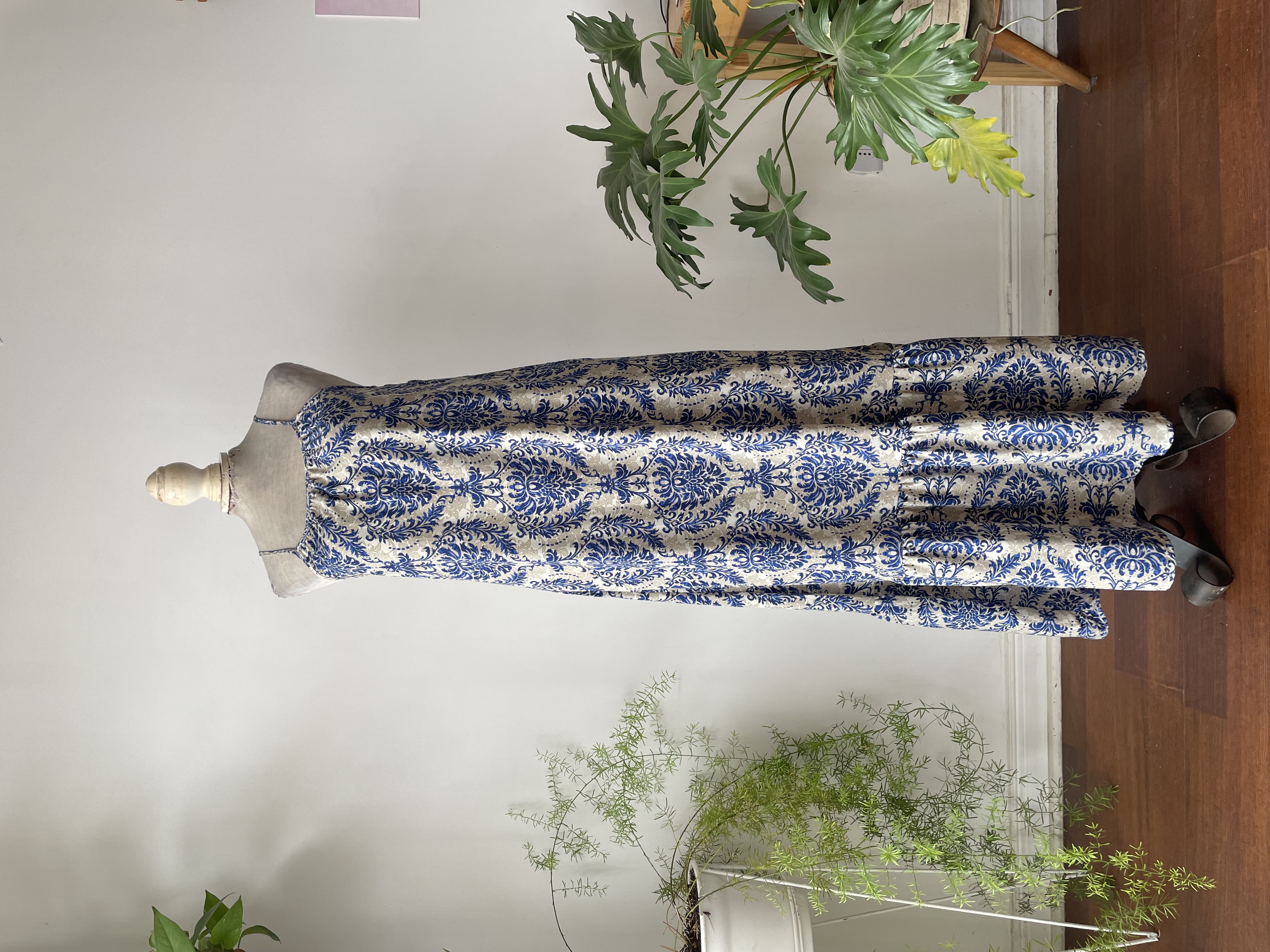 Vestido ornamental. Talla: S 1