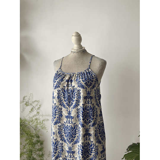 Vestido ornamental. Talla: S