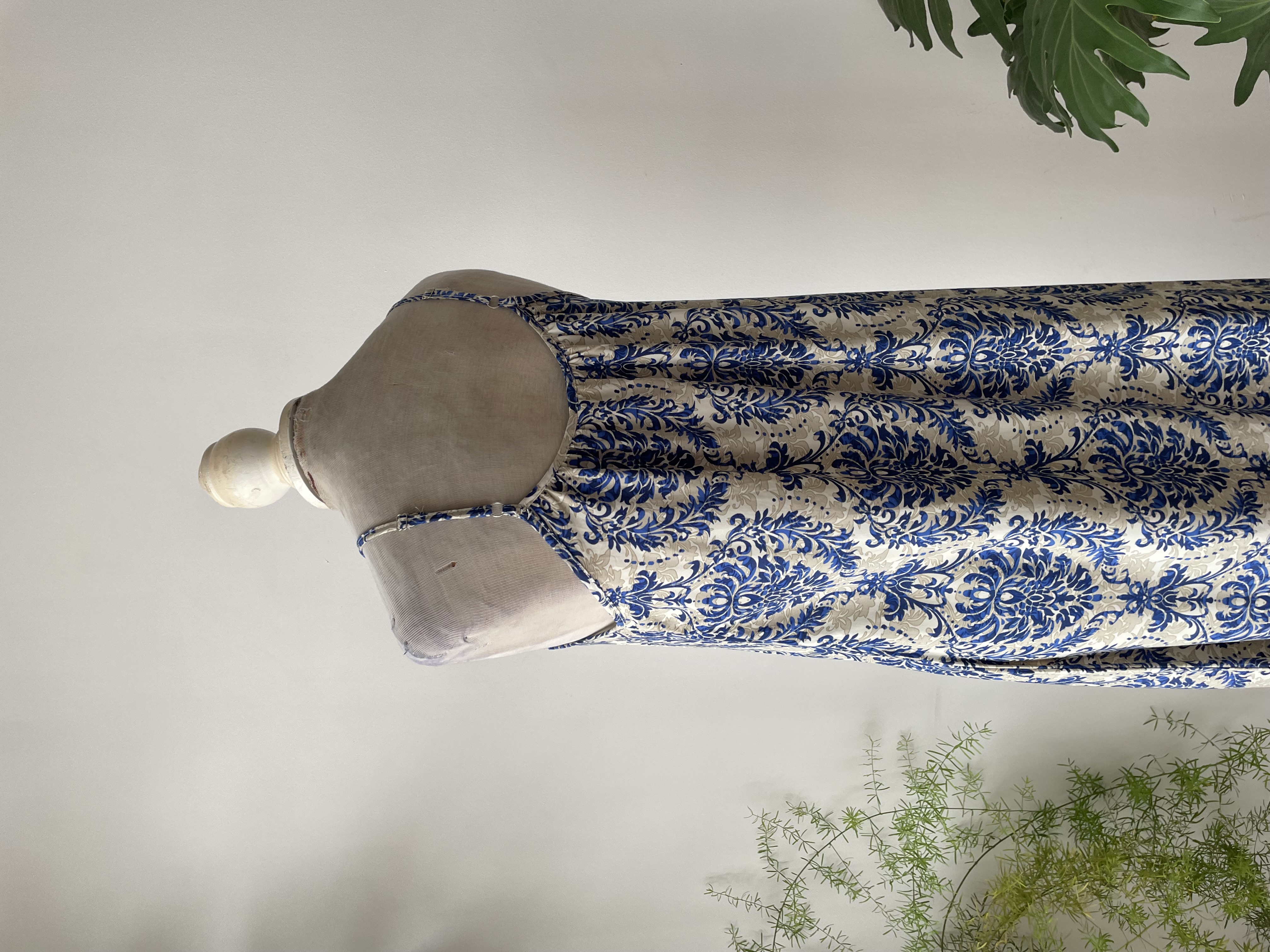 Vestido ornamental. Talla: S 4