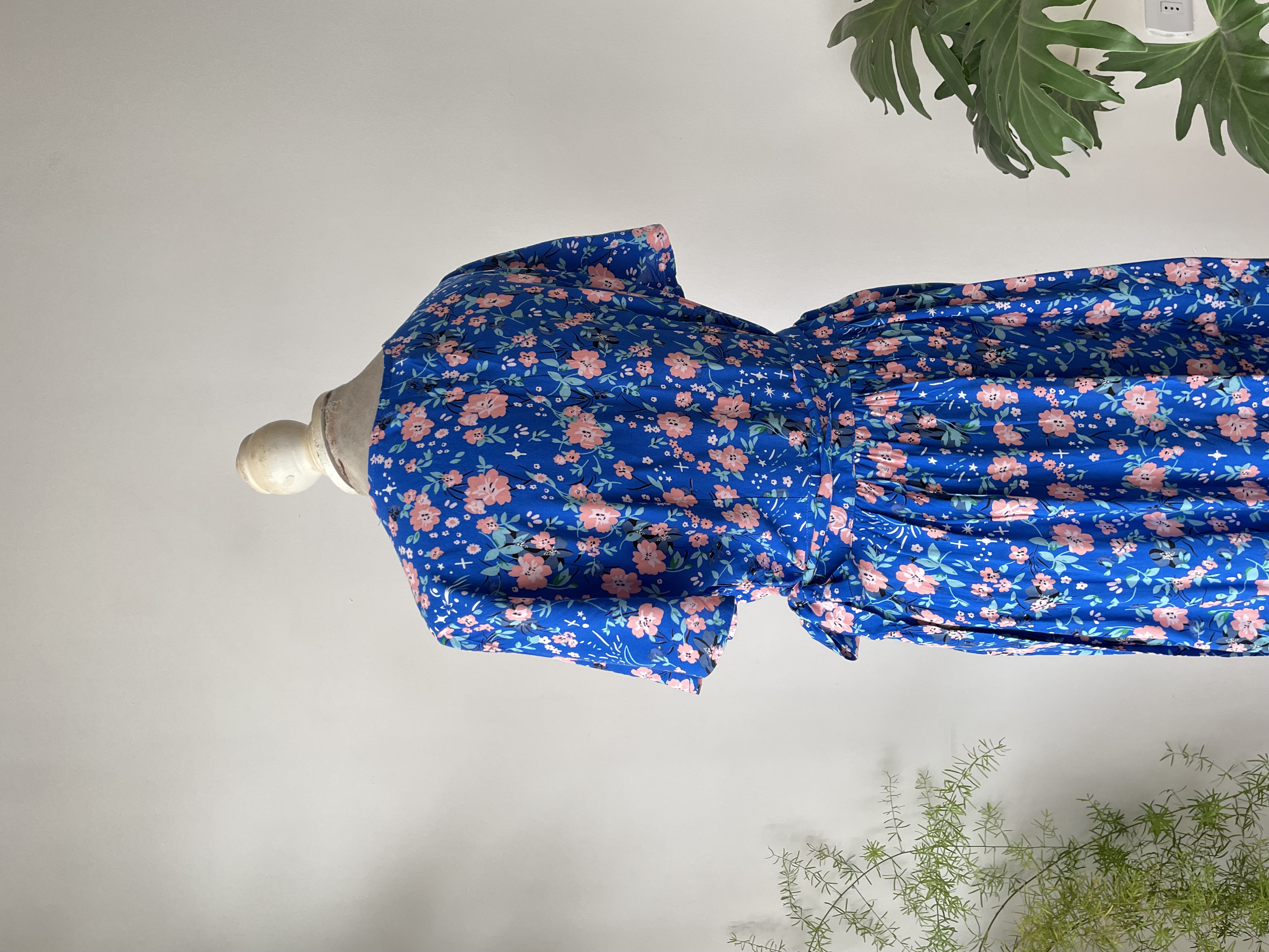 Vestido envolvente. Talla: L 4