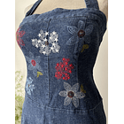 Vestido bordado. Talla:  8 (38) 3