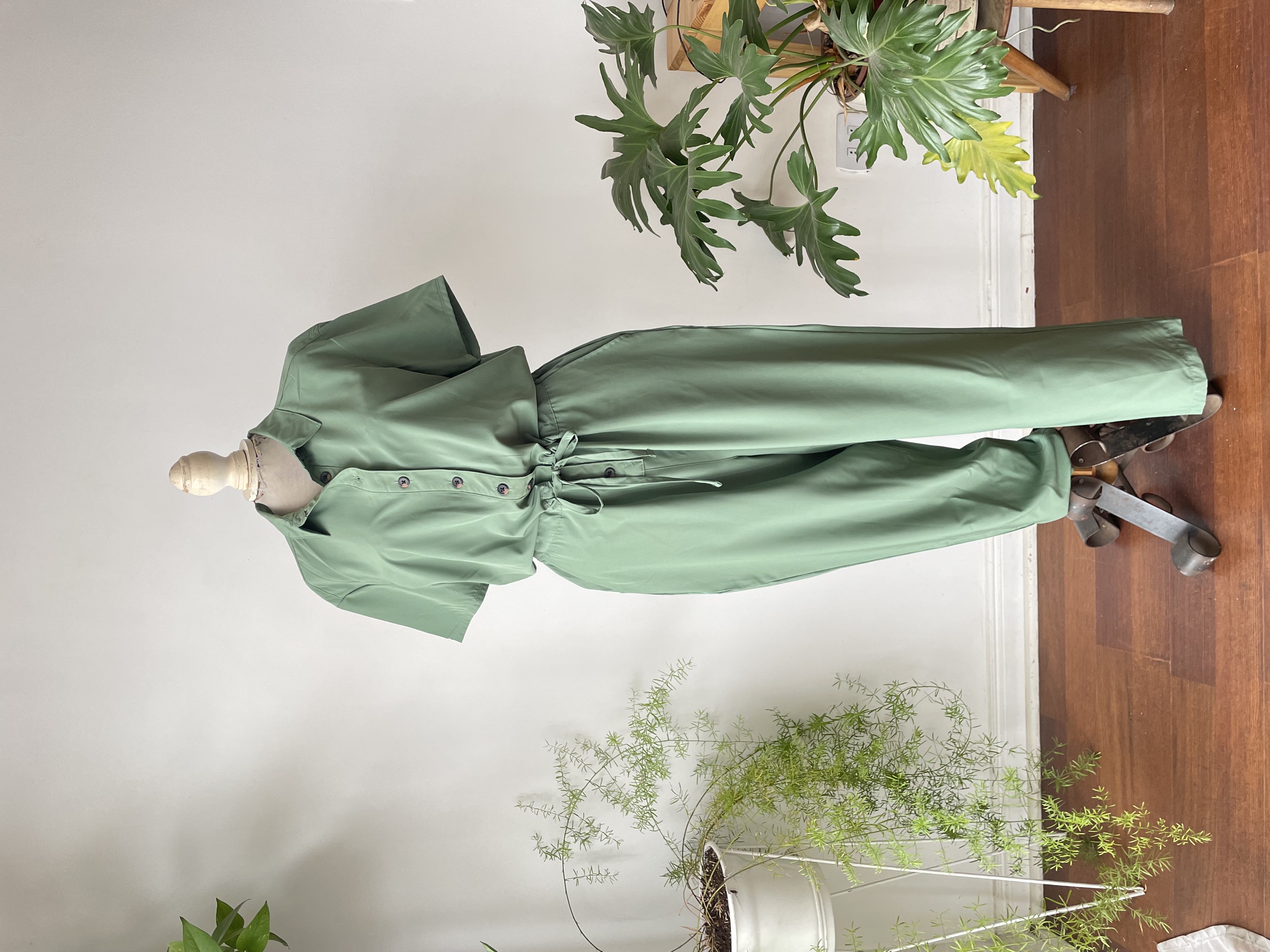 Enterito verde agua. Talla: L 1