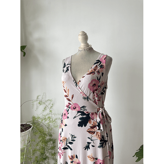Vestido maxi floral. Talla: L